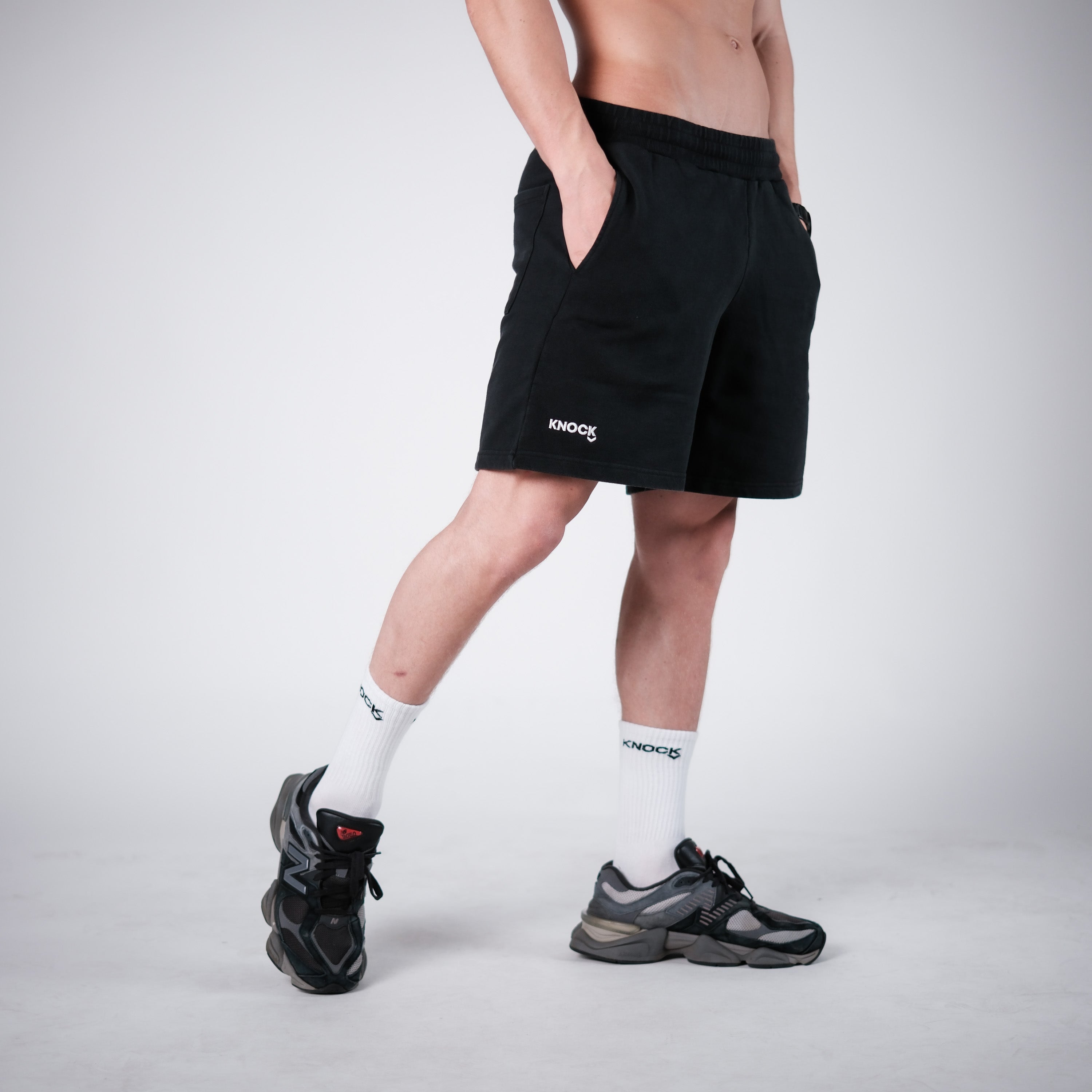 VINTAGE BLACK SHORTS