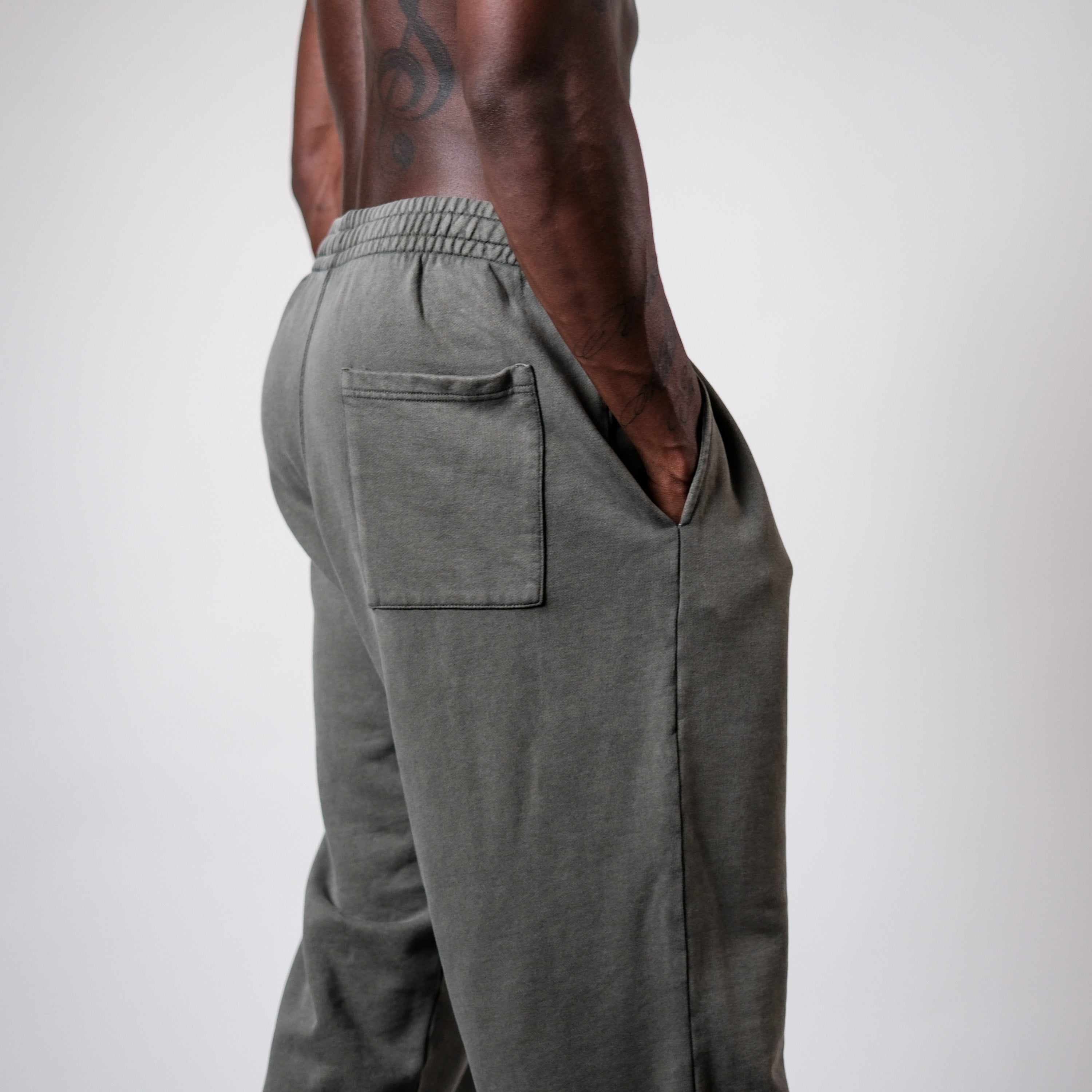 ASCENSION STRAIGHT CUT VINTAGE OLIVE JOGGERS