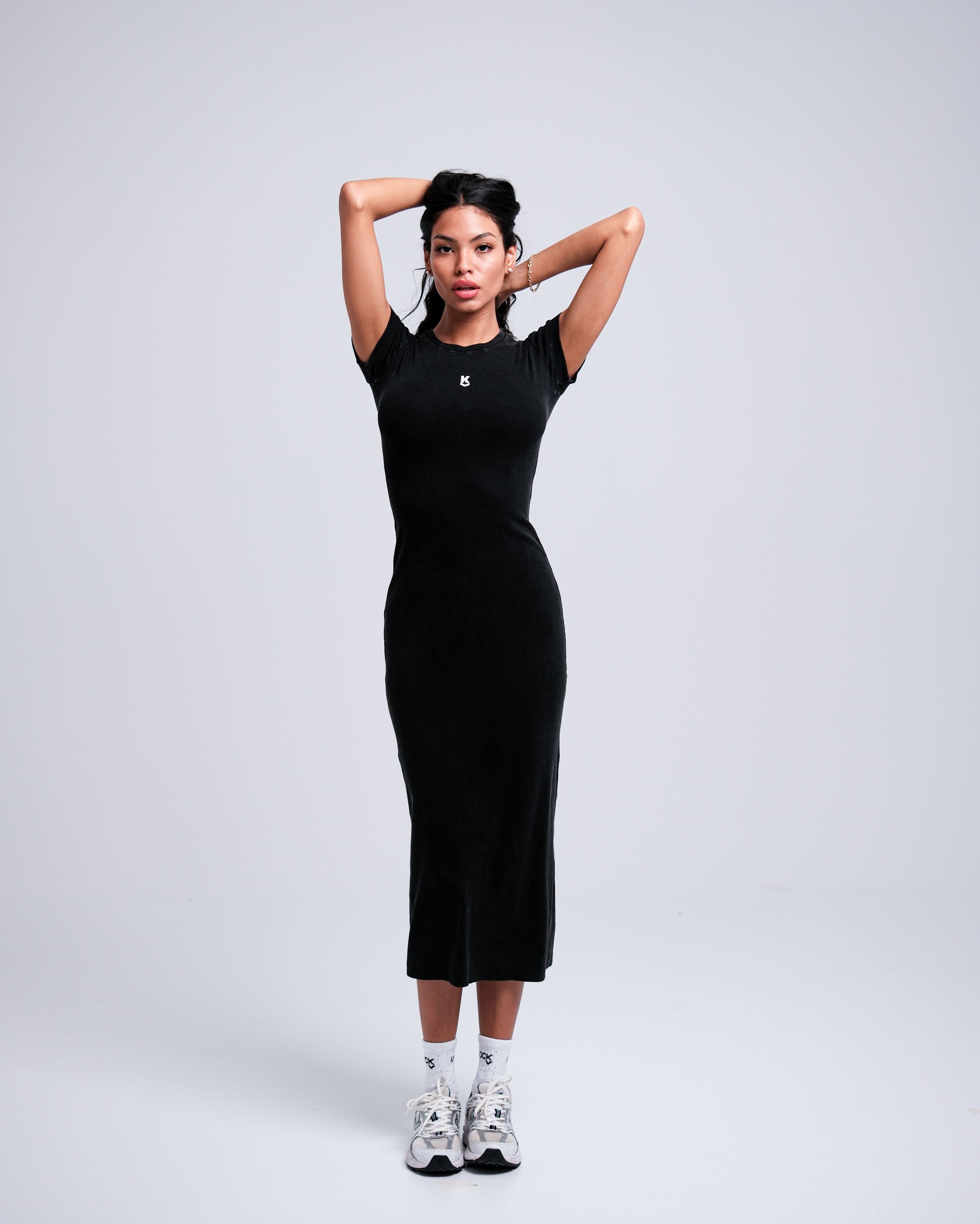 VINTAGE BLACK DRESS