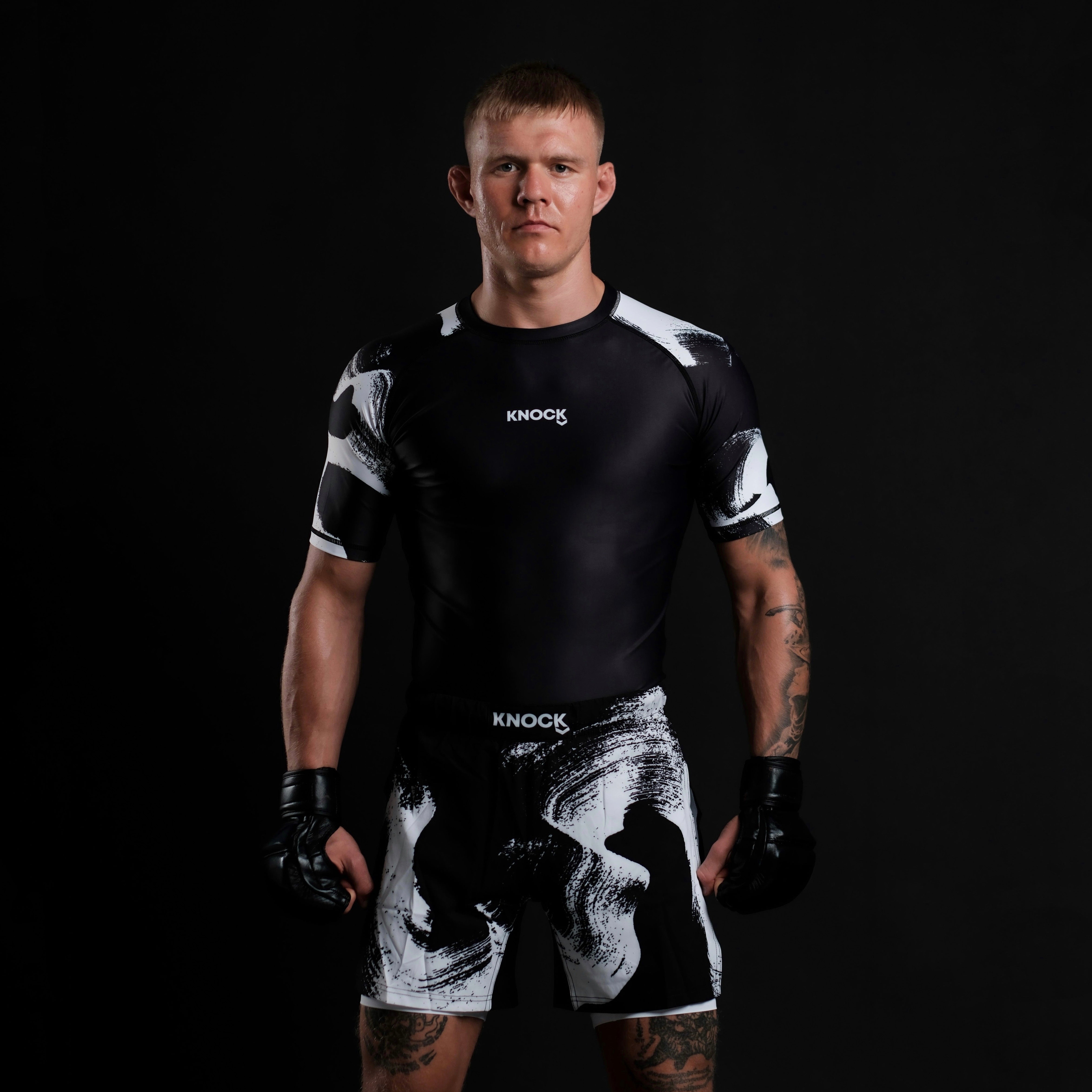 V. T. RASHGUARD BLACK