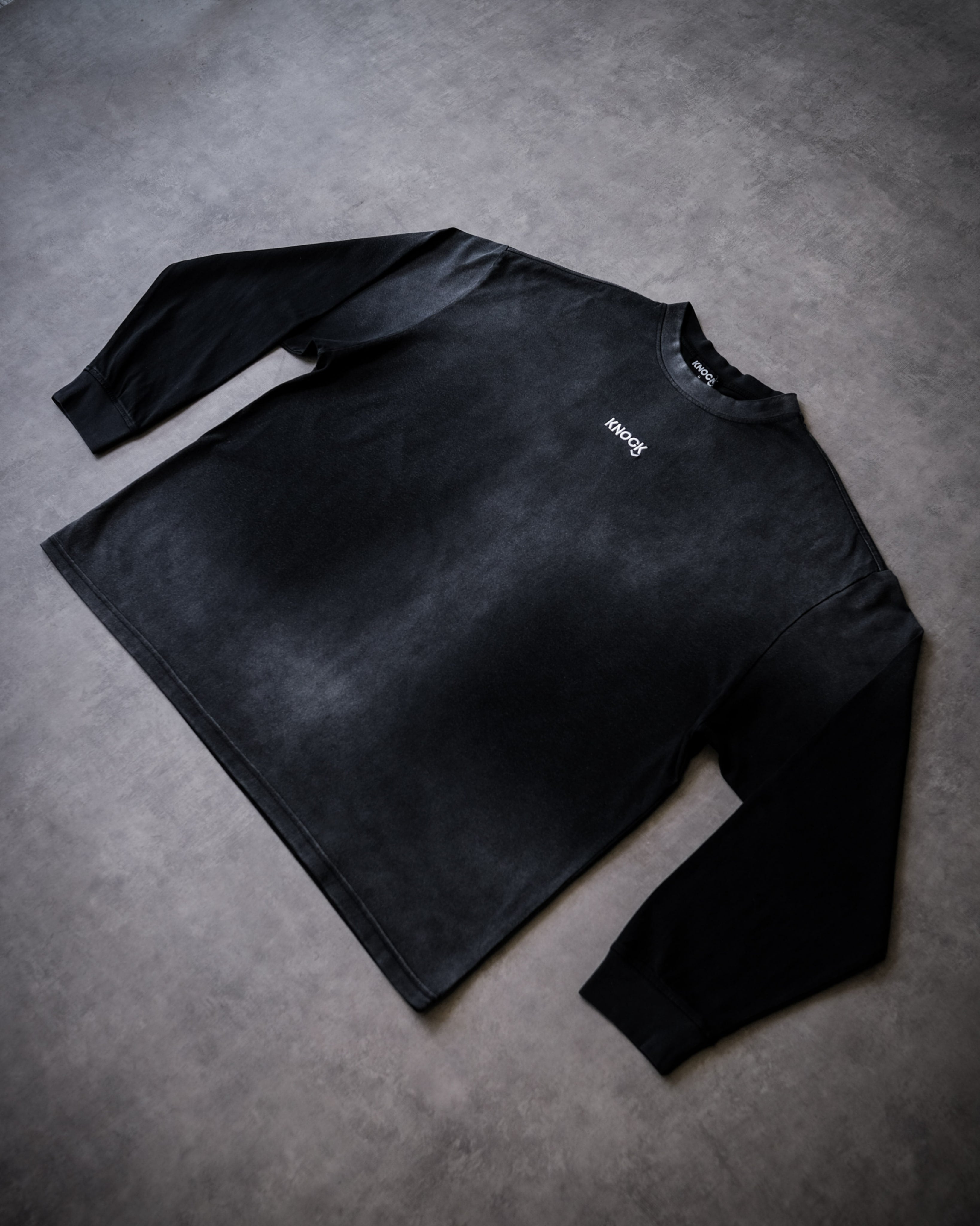 LONG-SLEEVE VINTAGE  BRICKBOUND TOP
