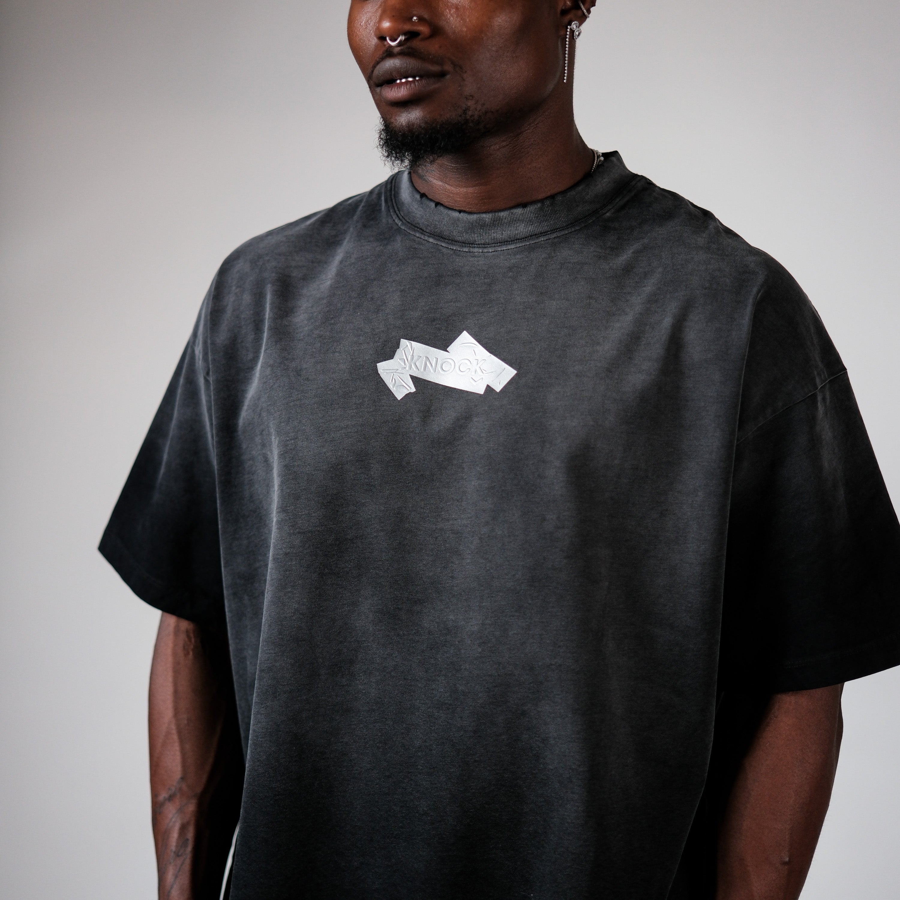 BLUEPRINT VINTAGE BLACK TEE