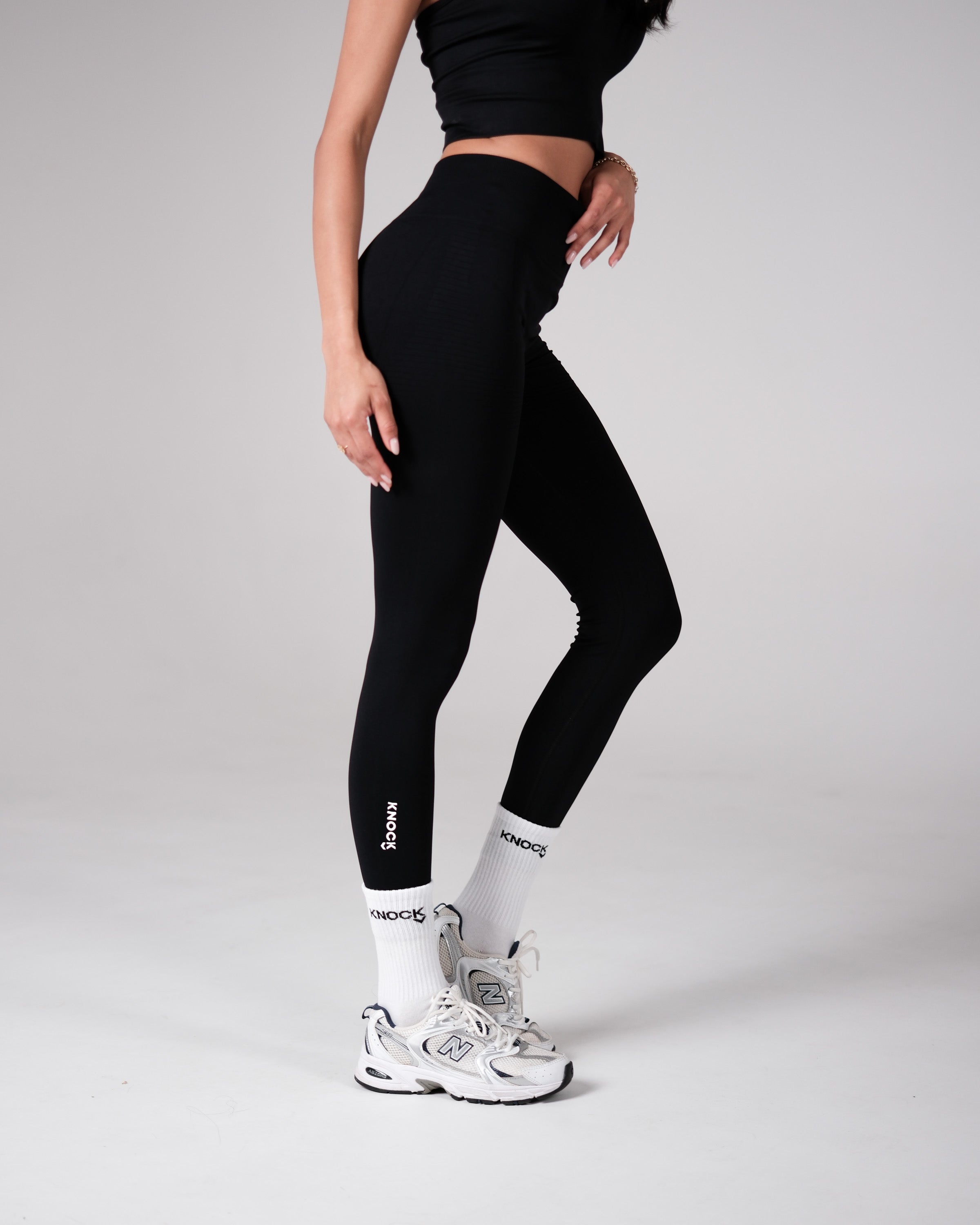 SCULPTED FIT LEGGINGS BLACK