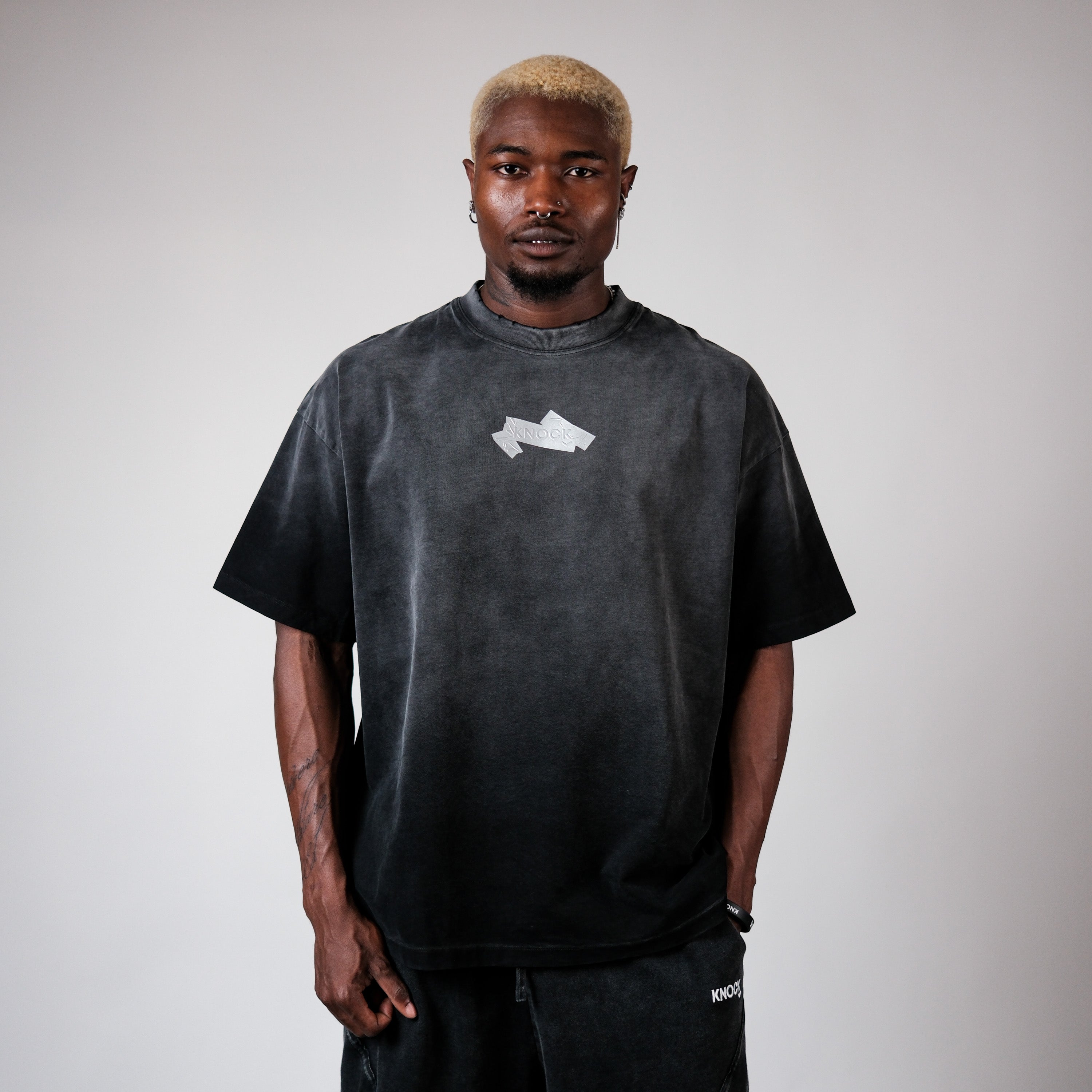 BLUEPRINT VINTAGE BLACK TEE