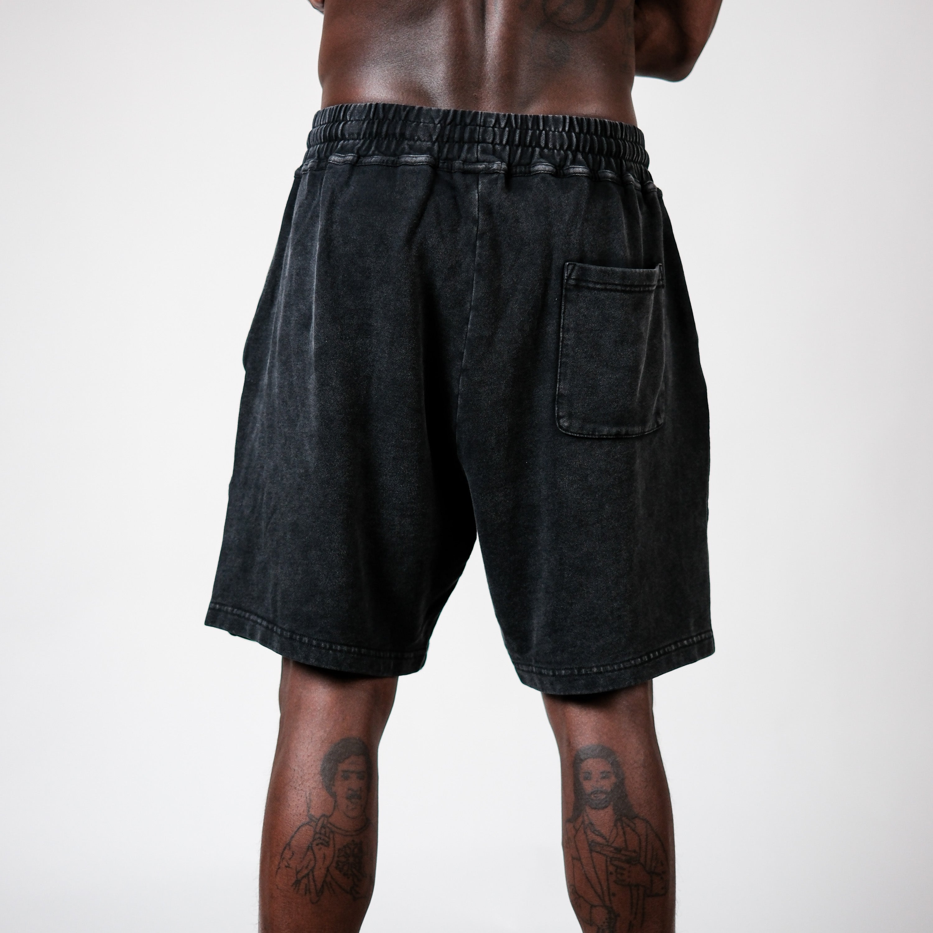 VINTAGE ARC SHORTS