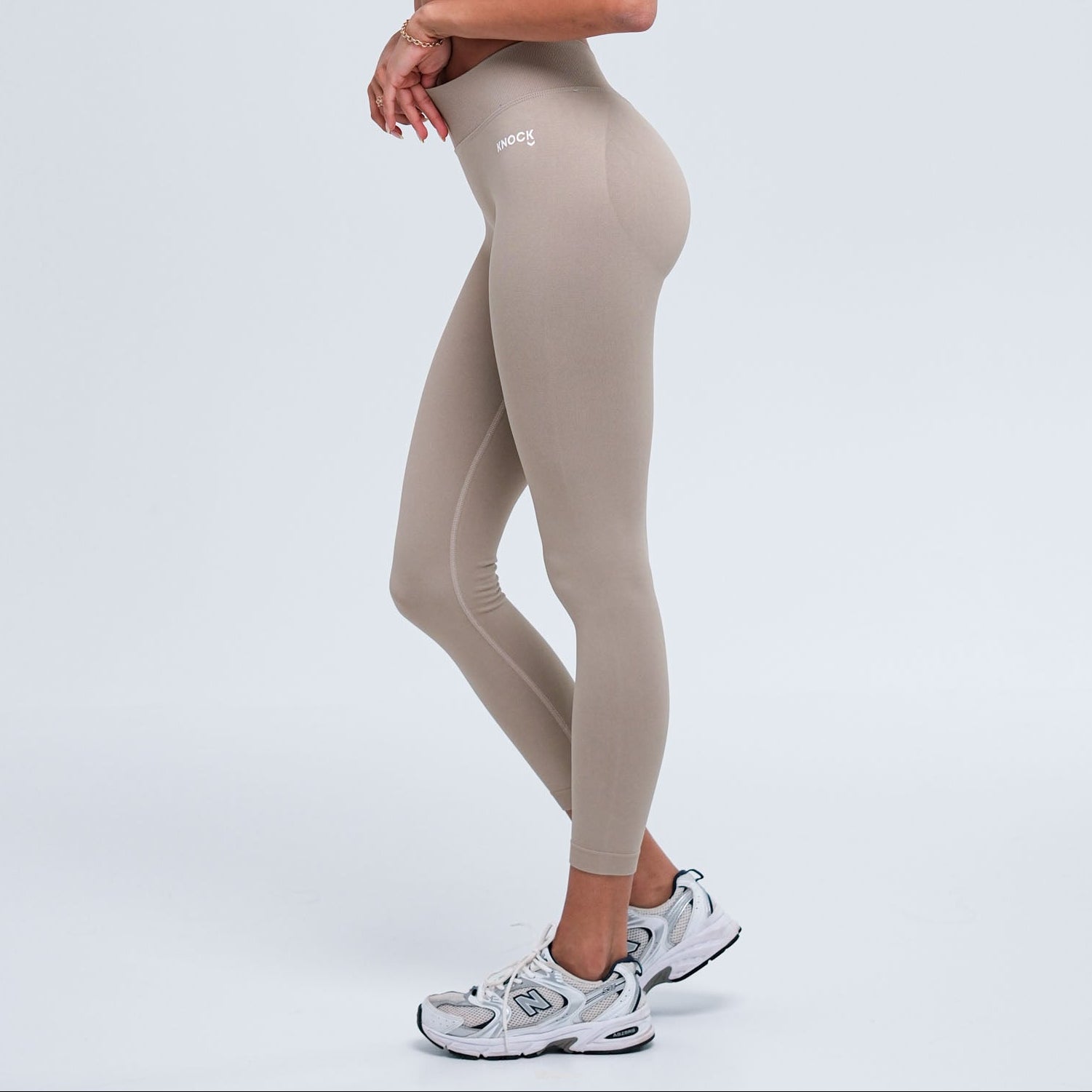SKIN FIT LEGGINGS | NUDE