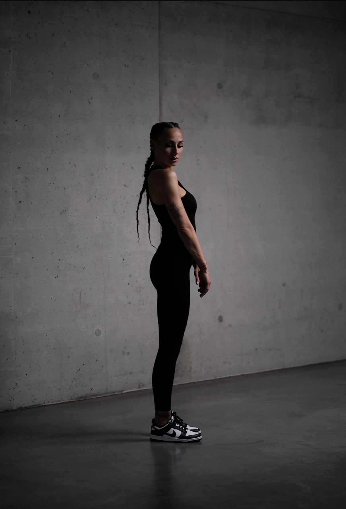 SCULPTED FIT LEGGINGS BLACK