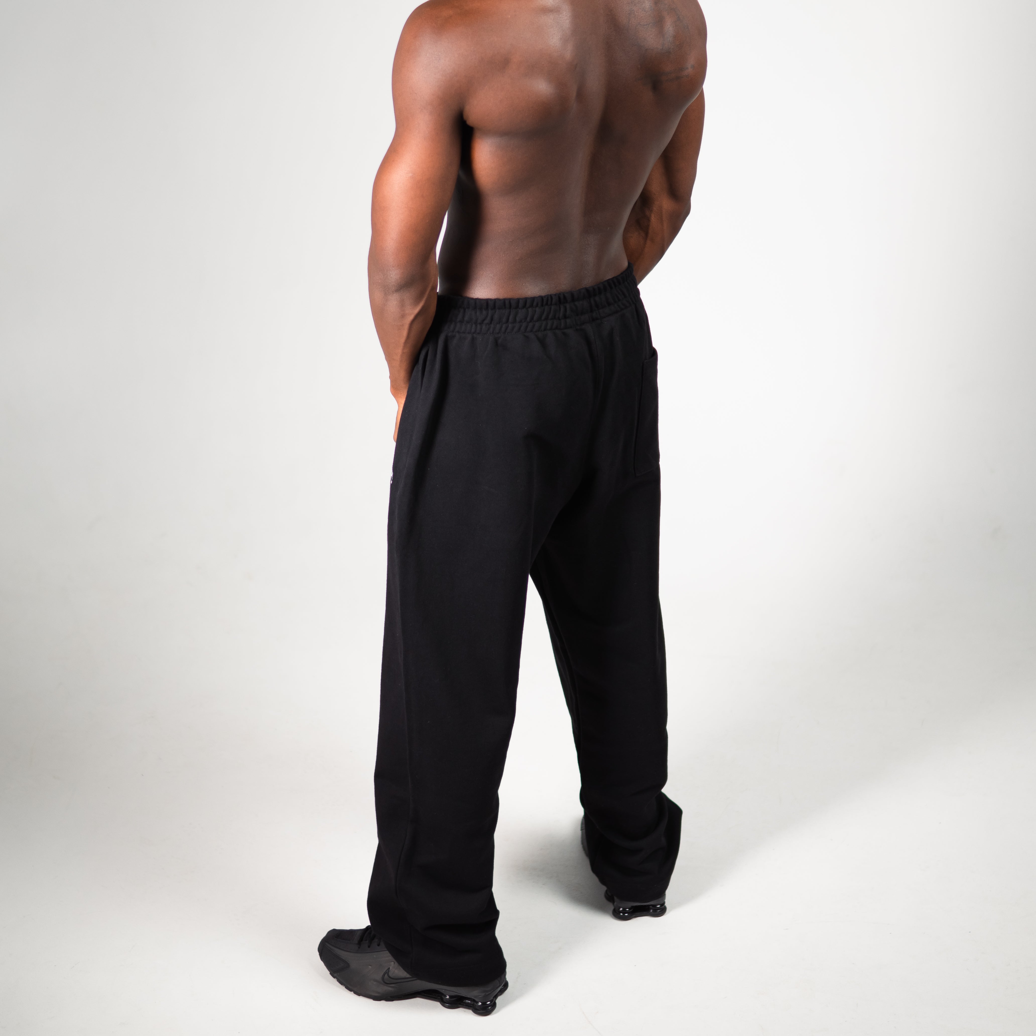 STRAIGHT CUT TERRY JOGGERS BLACK