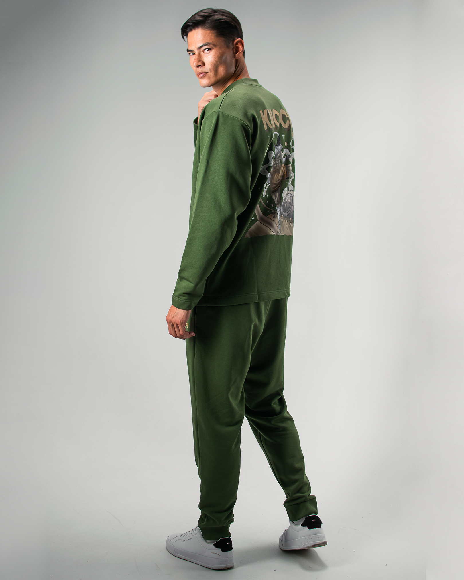 ASTROKNEE 2.0 KHAKI SWEATER