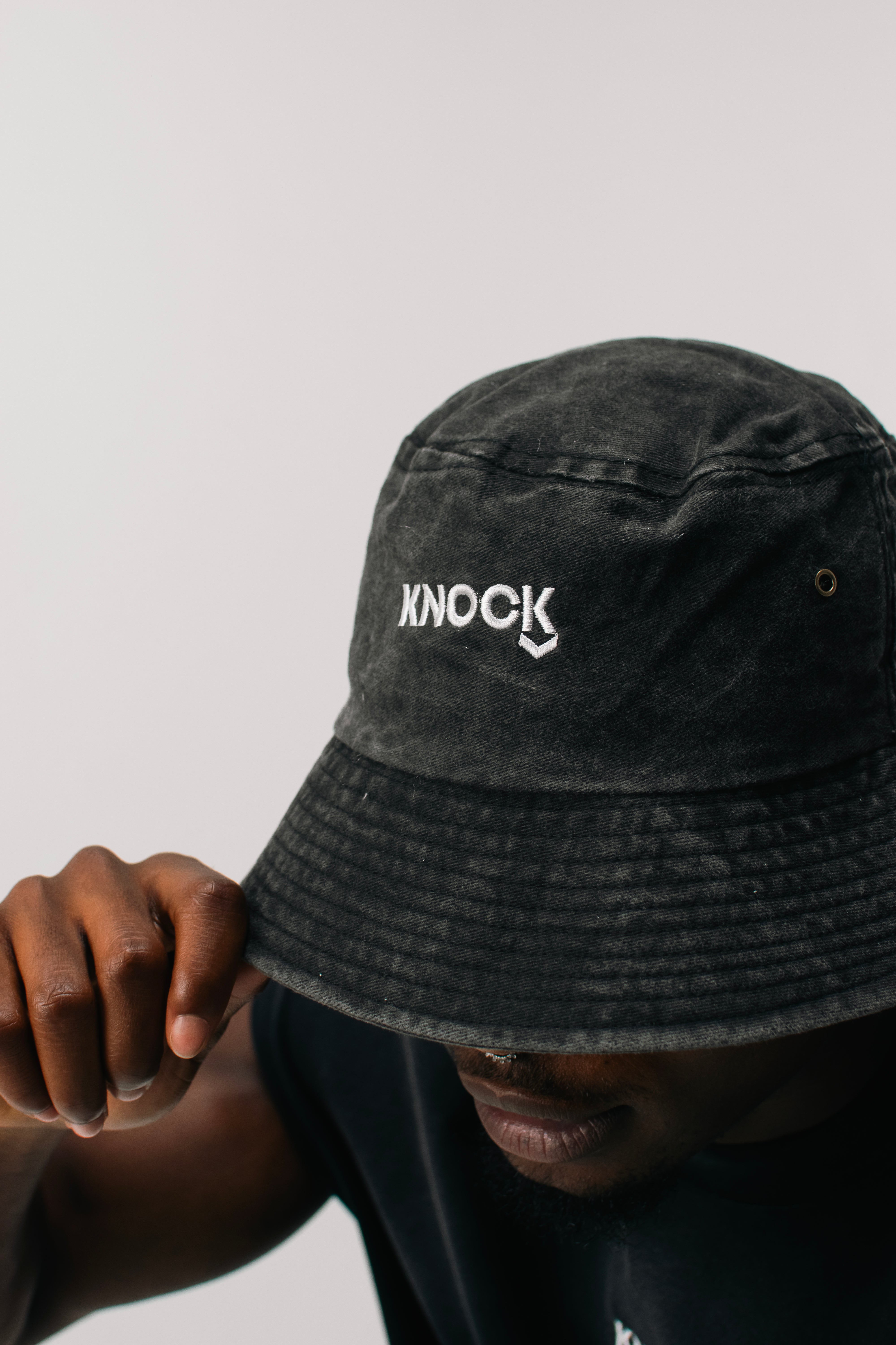 VINTAGE BUCKET HAT