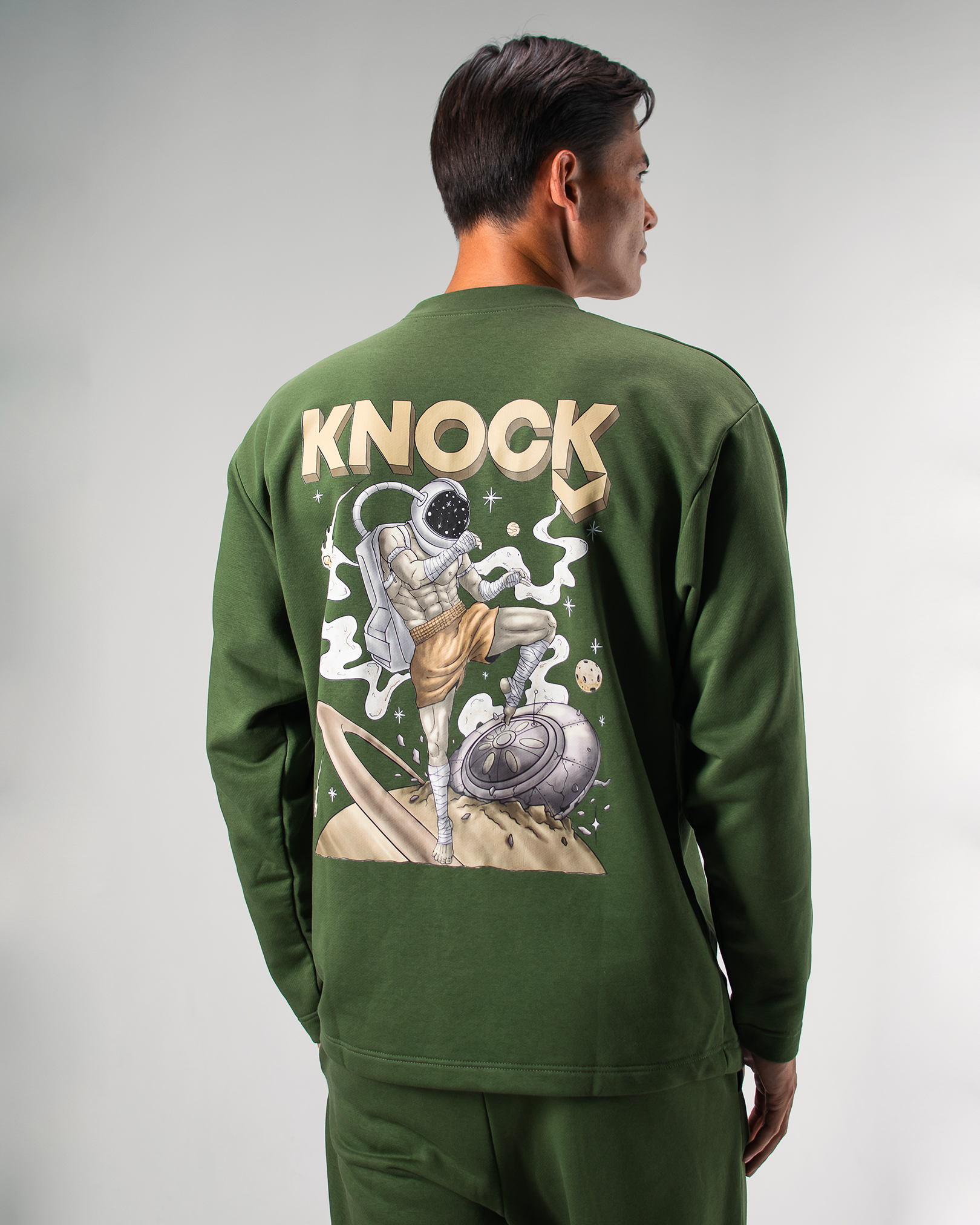 ASTROKNEE 2.0 KHAKI SWEATER