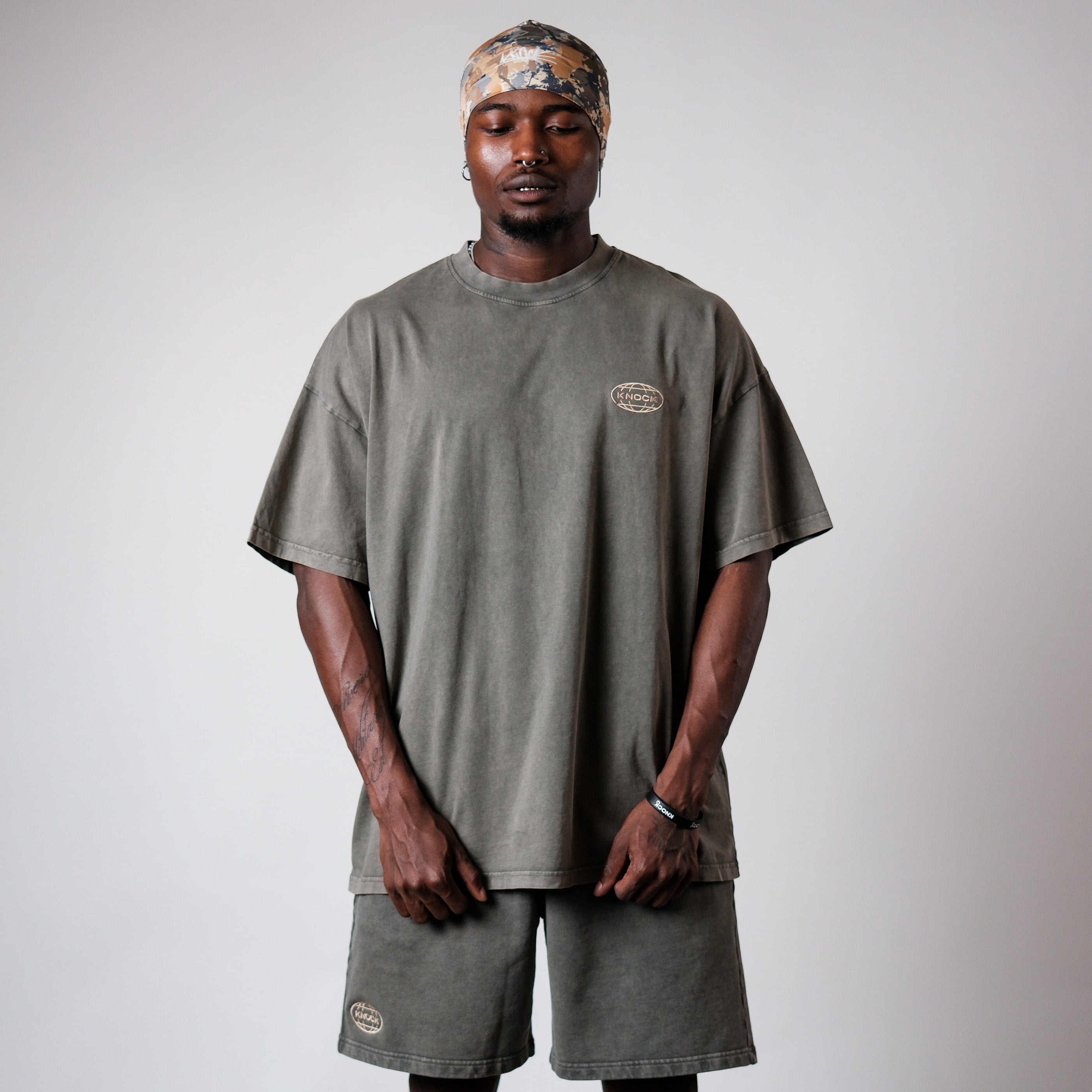 ASCENSION VINTAGE OLIVE TEE – KNOCK