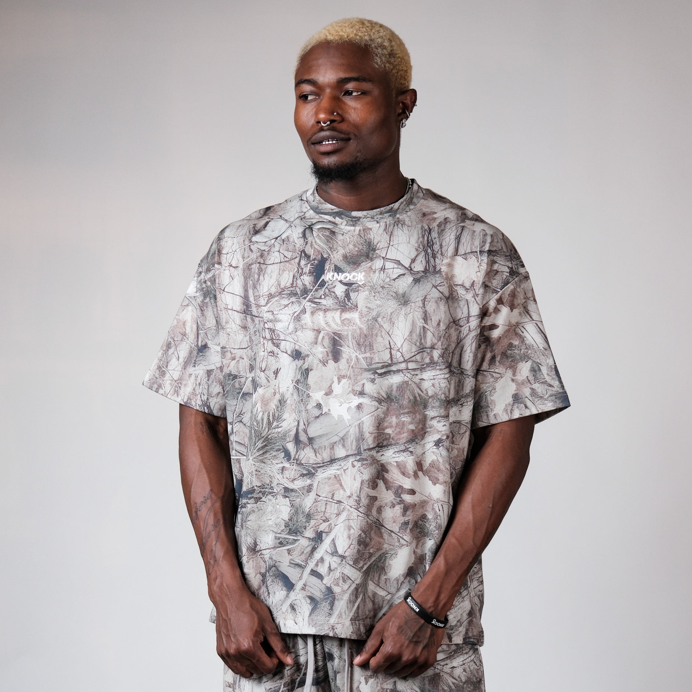 CAMO TEE
