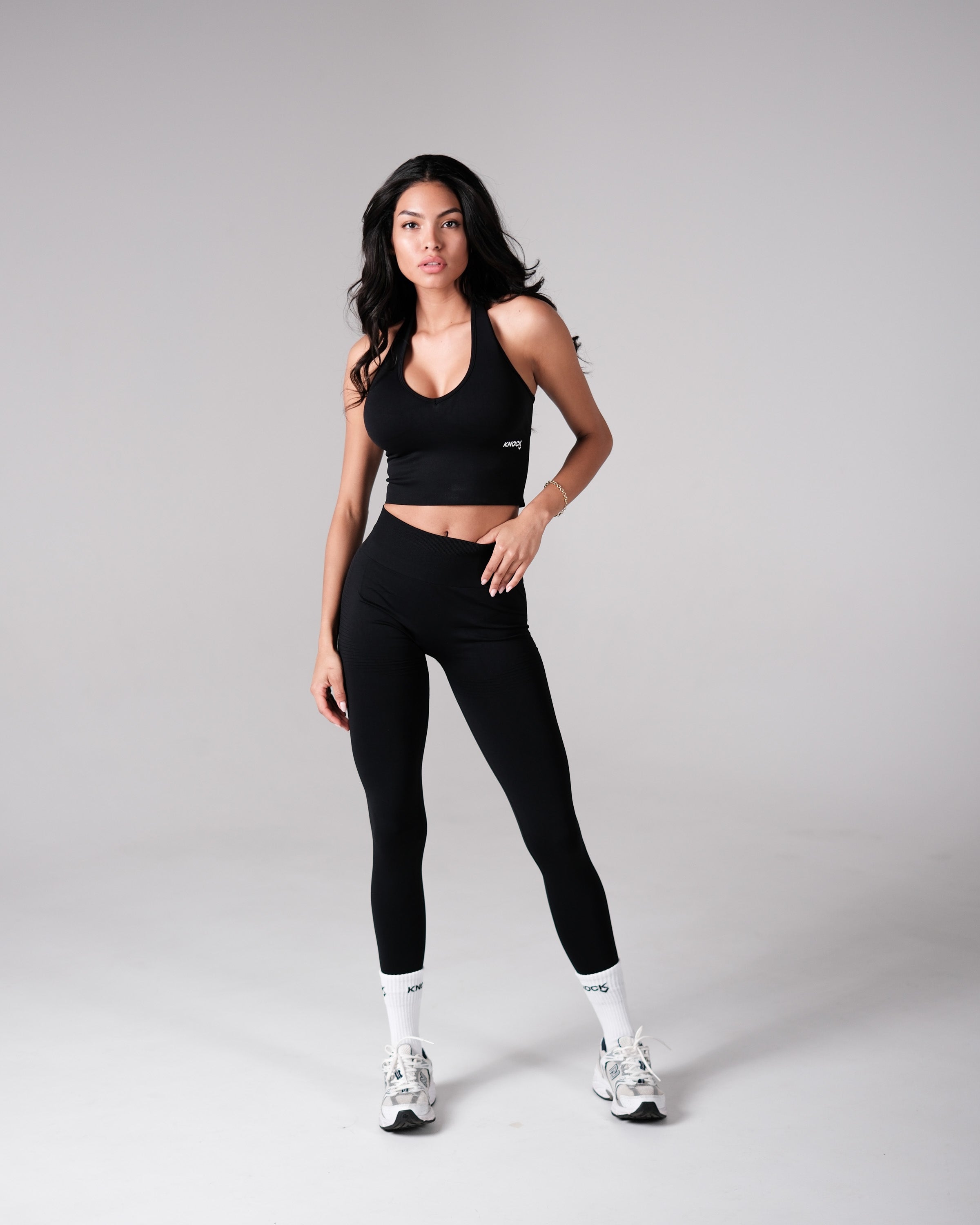 SCULPTED FIT TOP 2 - BLACK