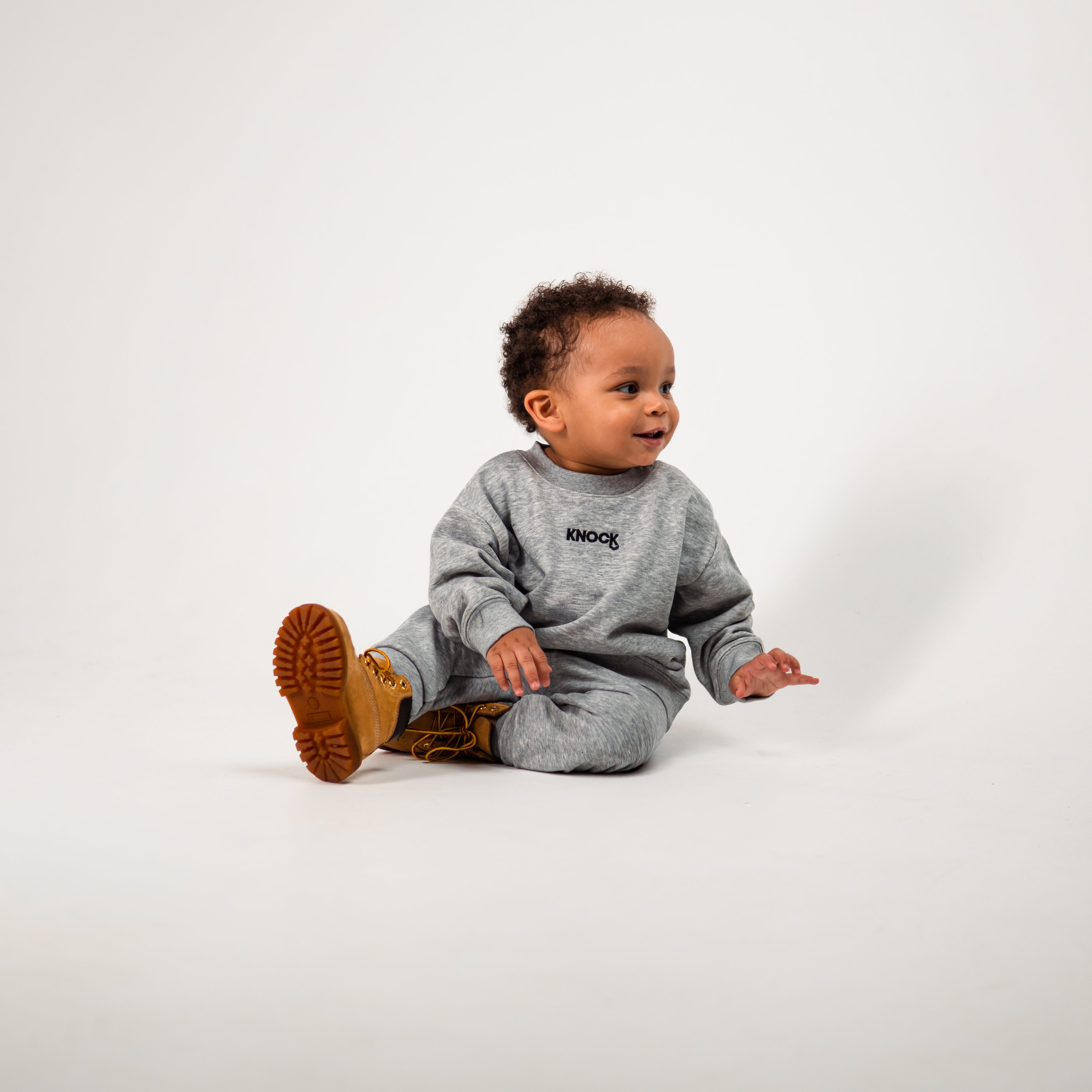 BABY JOGGERS GREY
