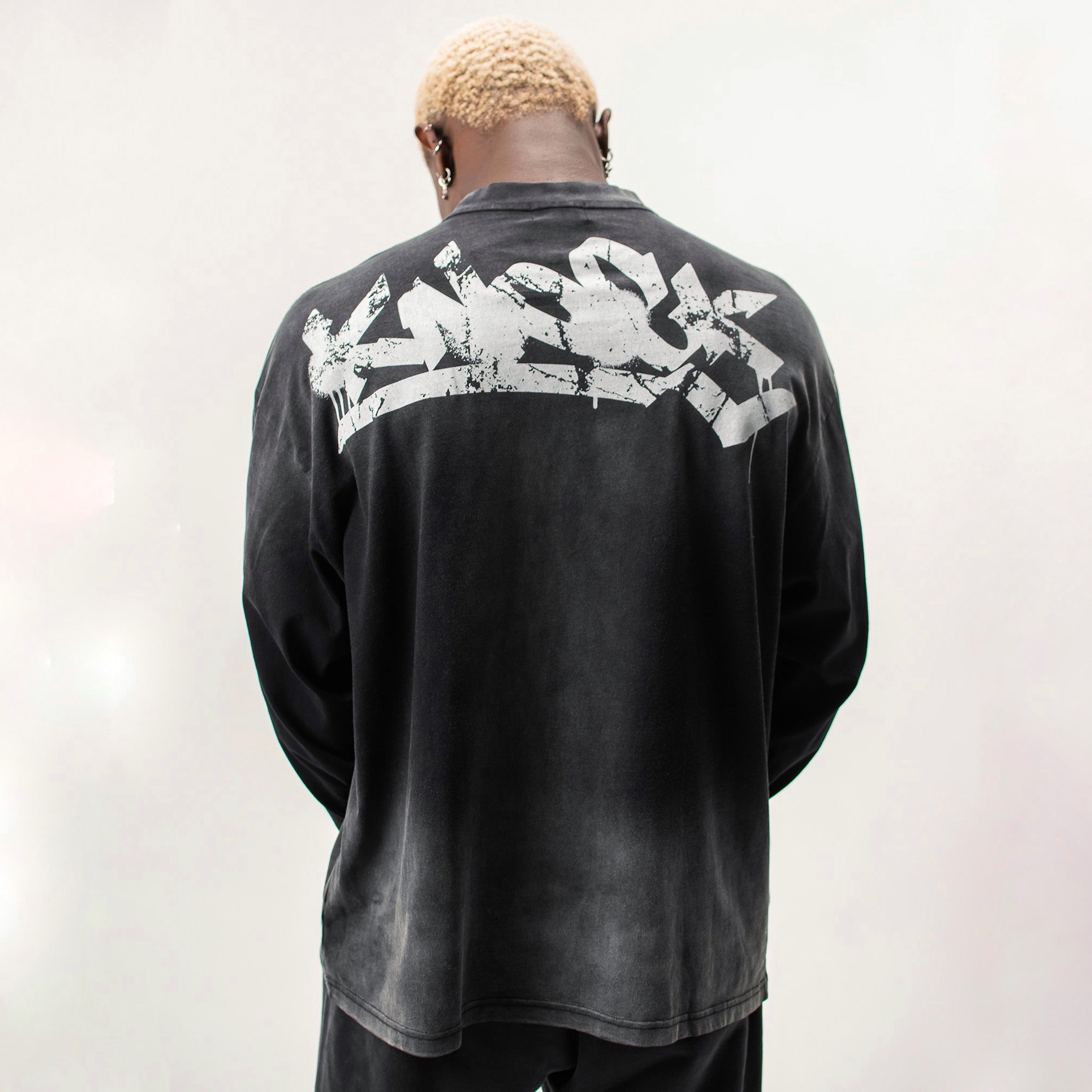 LONG-SLEEVE VINTAGE  BRICKBOUND TOP