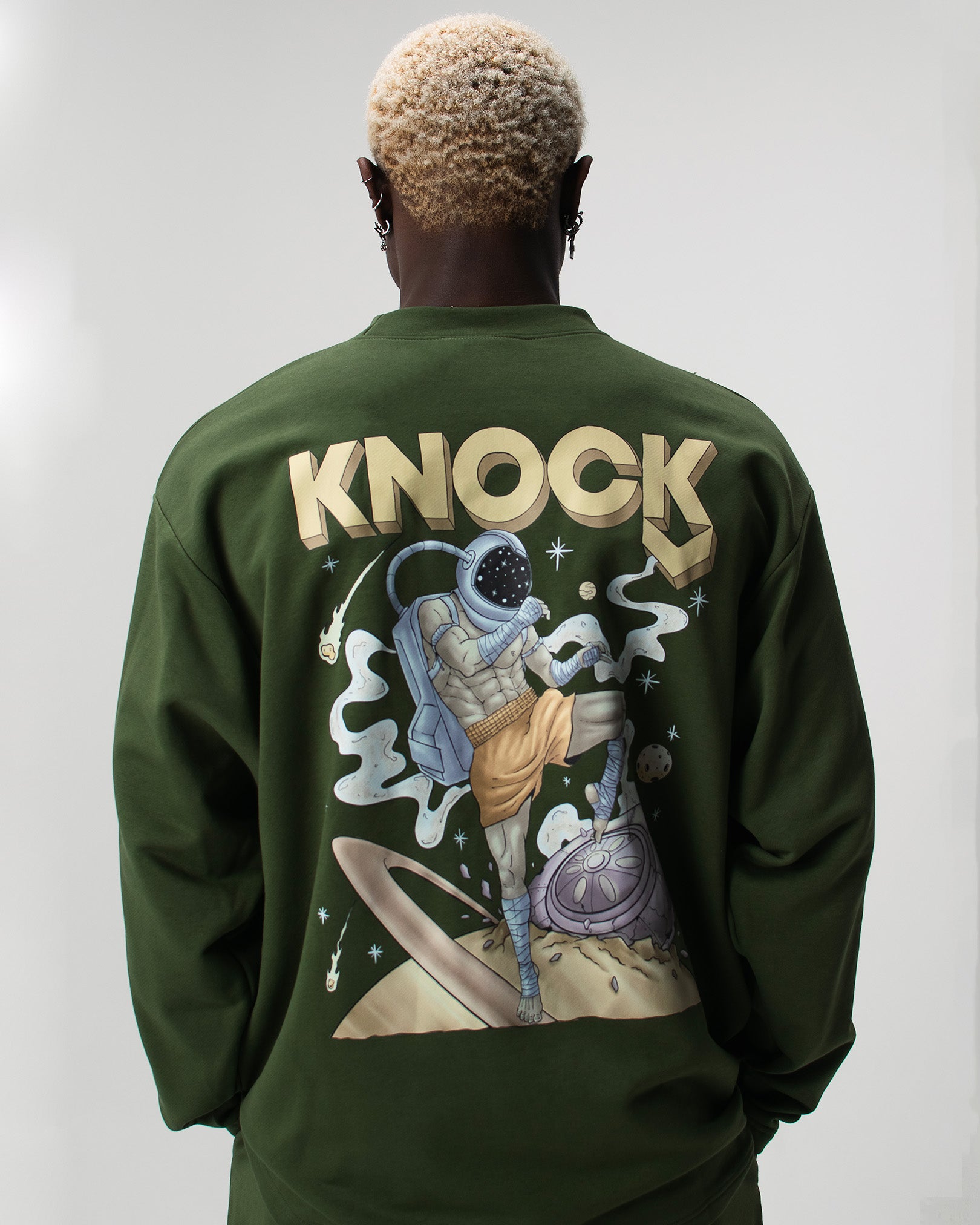 ASTROKNEE 2.0 KHAKI SWEATER