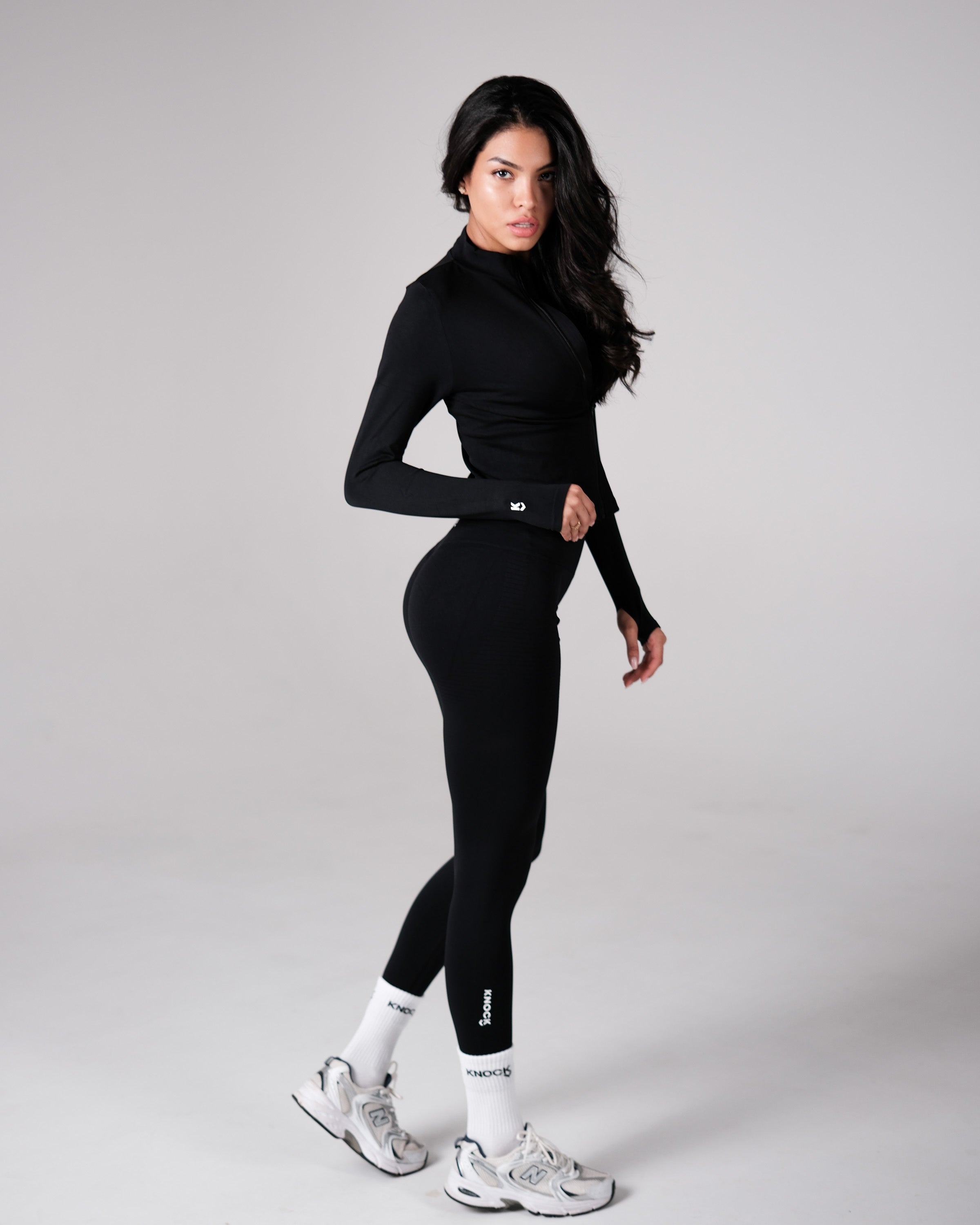 SCULPTED FIT TOP ZIP - UP JACKET