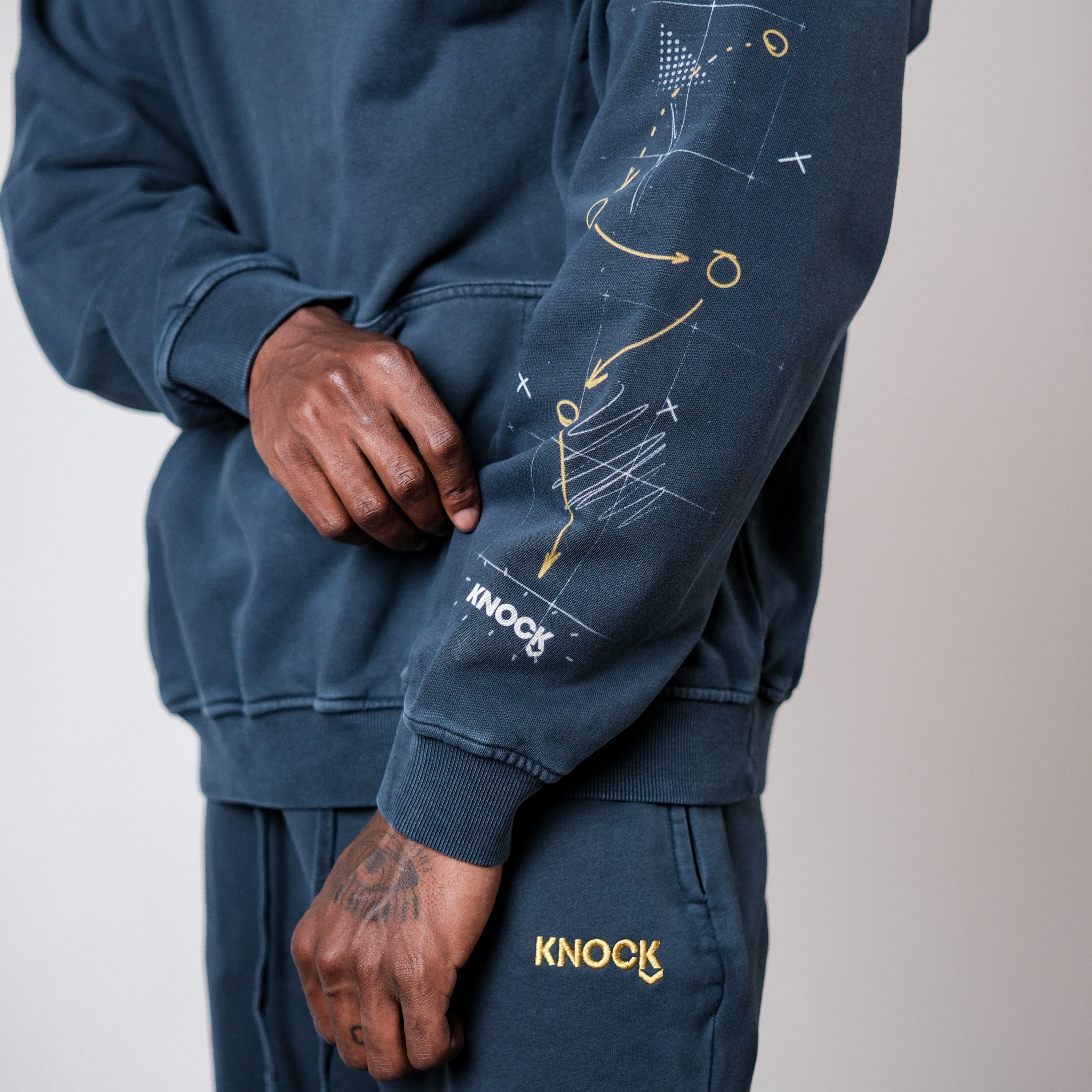 PREORDER DREAM CHASER HOODIE – KNOCK