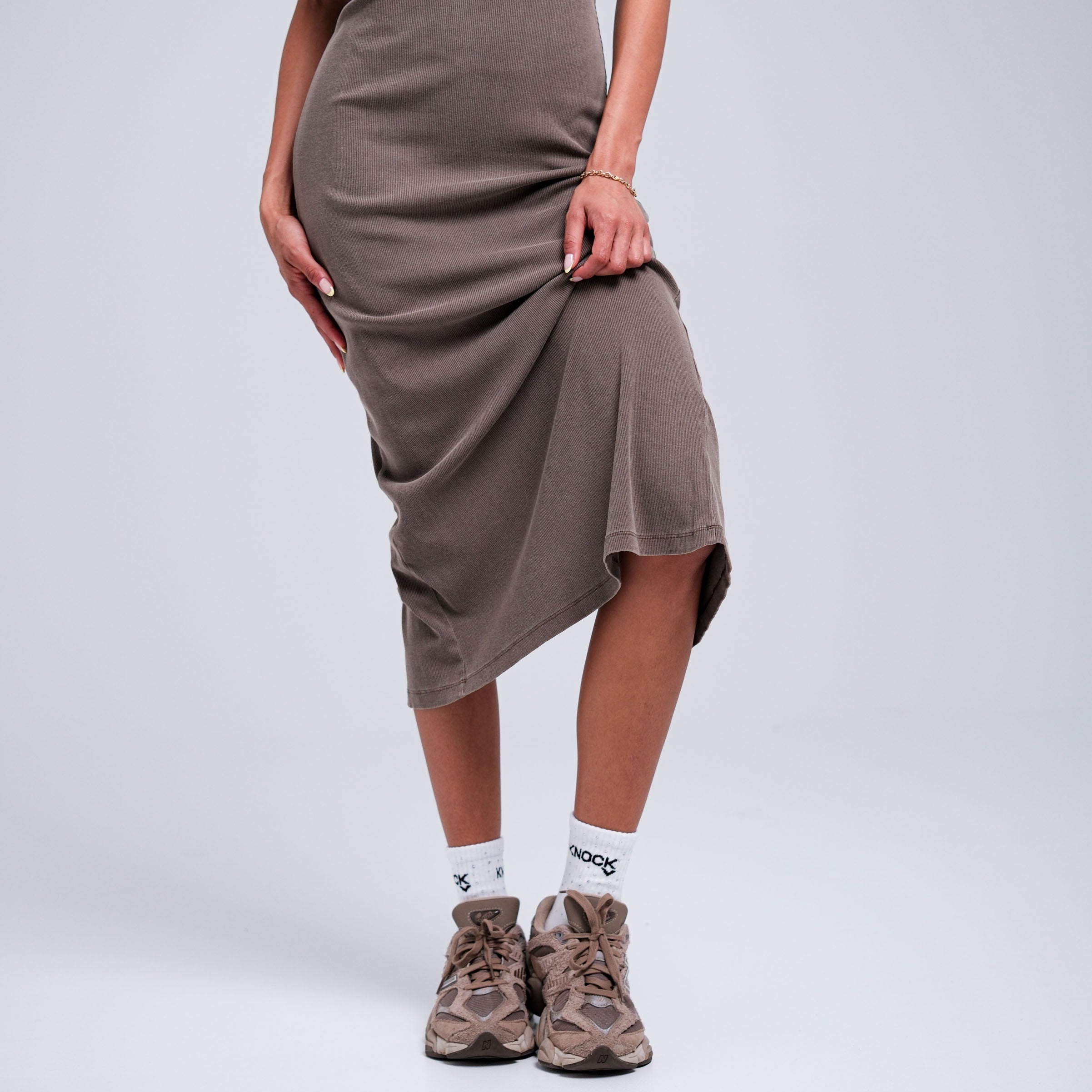VINTAGE BROWN DRESS