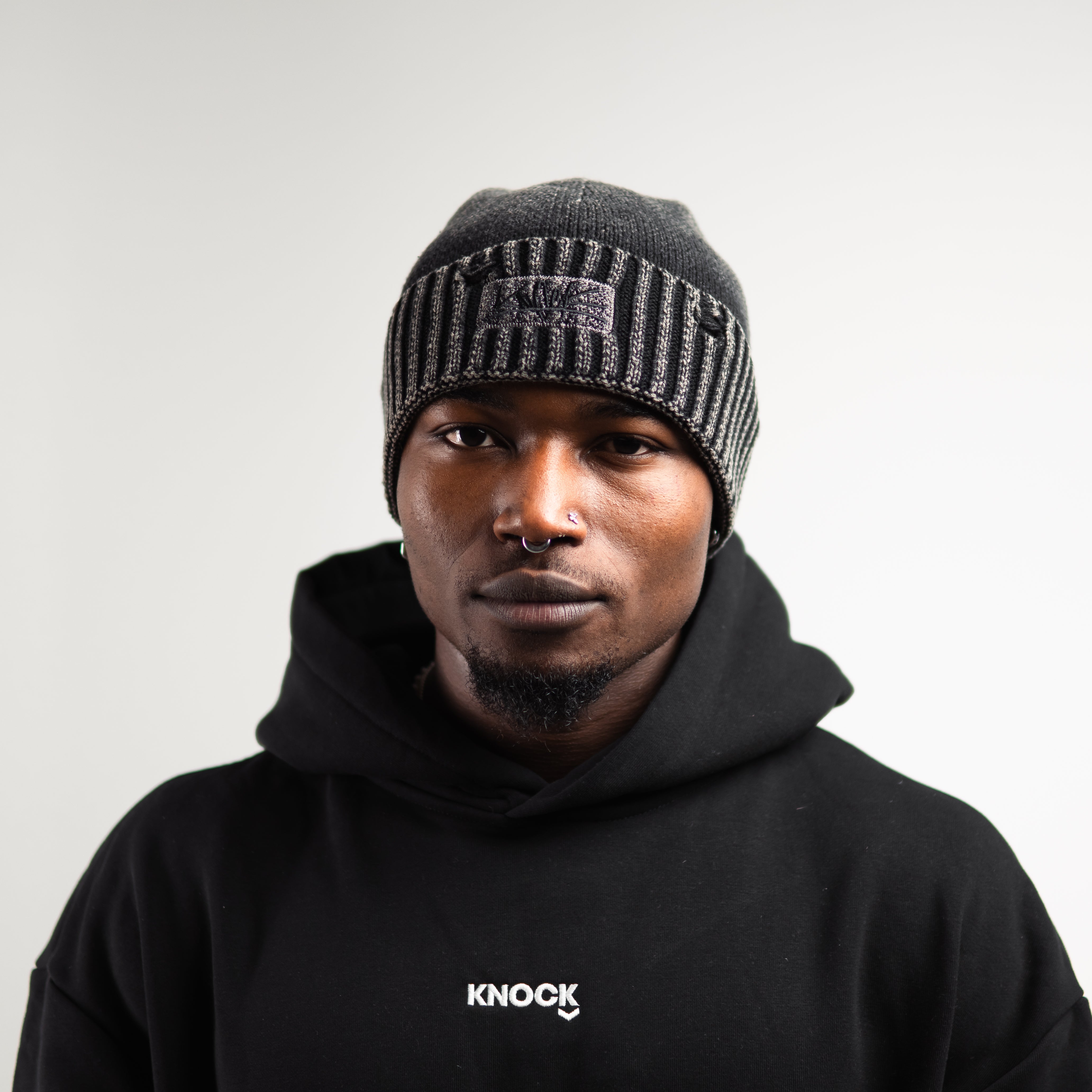 DISTRESSED VINTAGE BEANIE