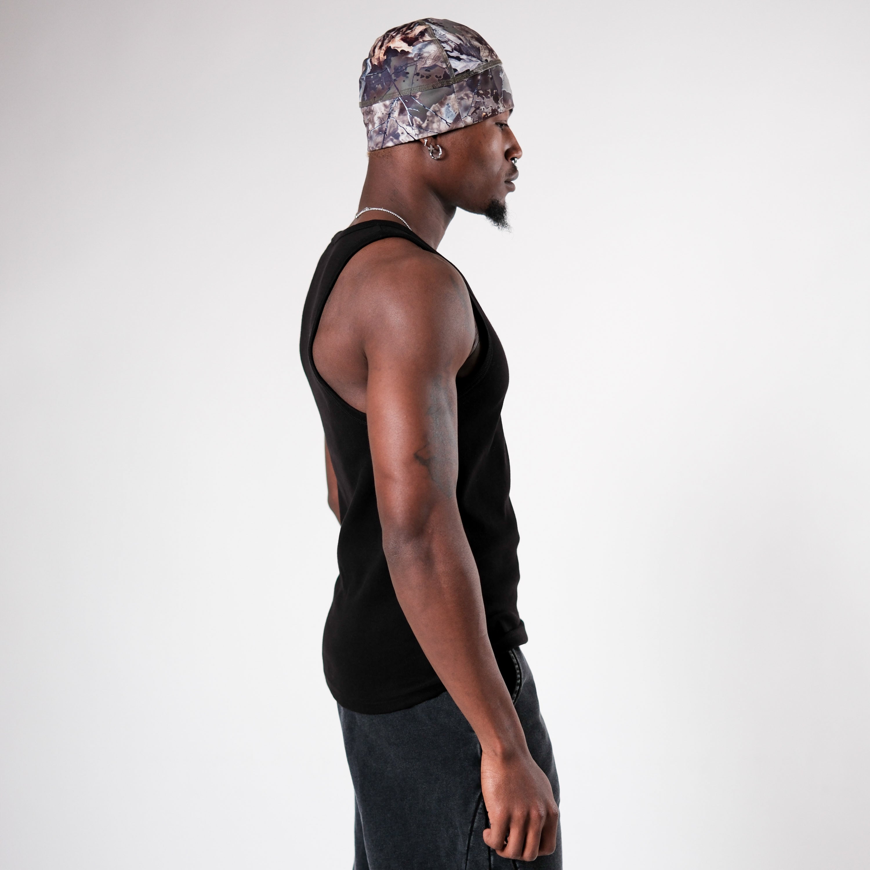TANK TOP BLACK