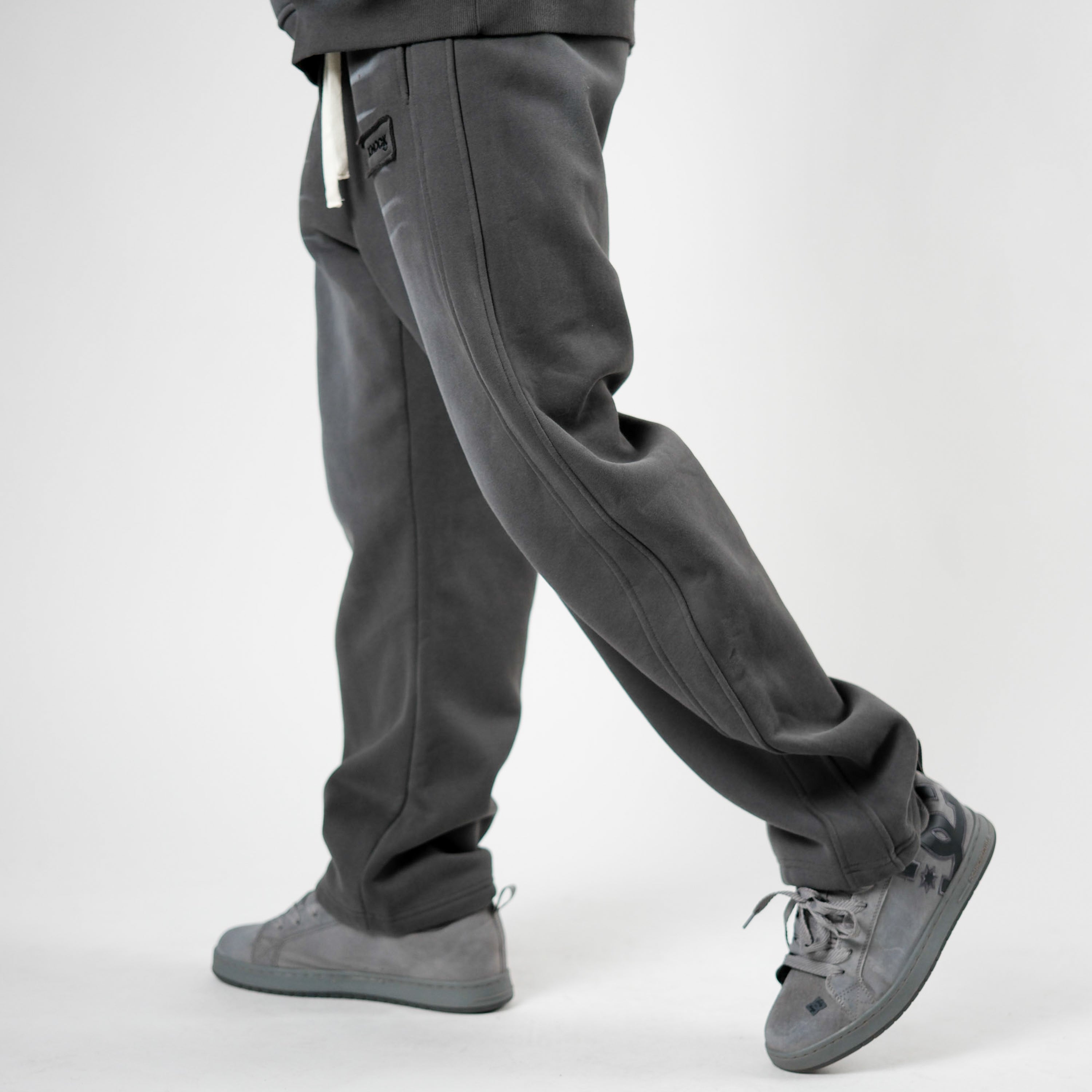 HERITAGE SAGE GREEN BANANA JOGGERS