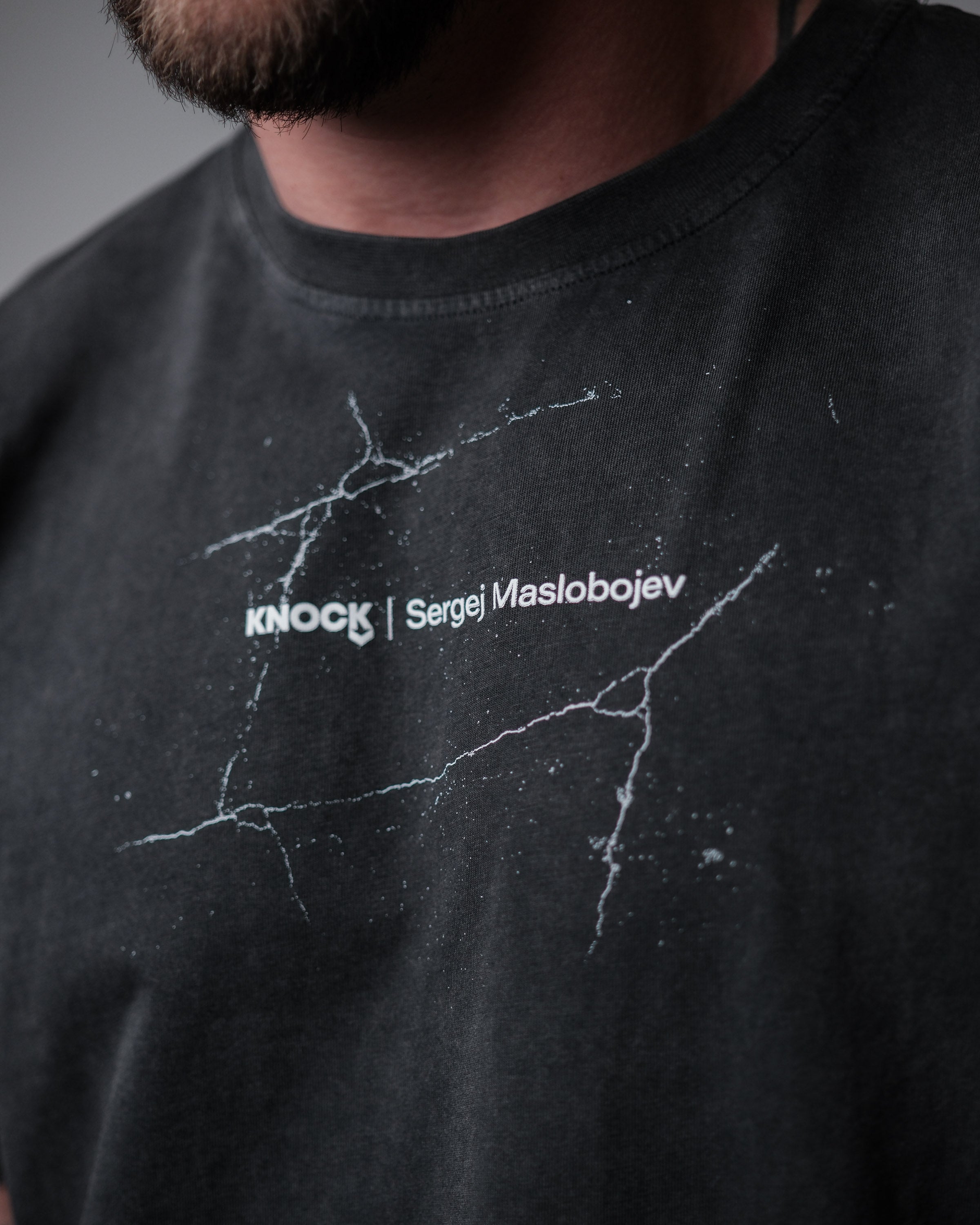 KNOCK x SERGEJ MASLOBOJEV TEE