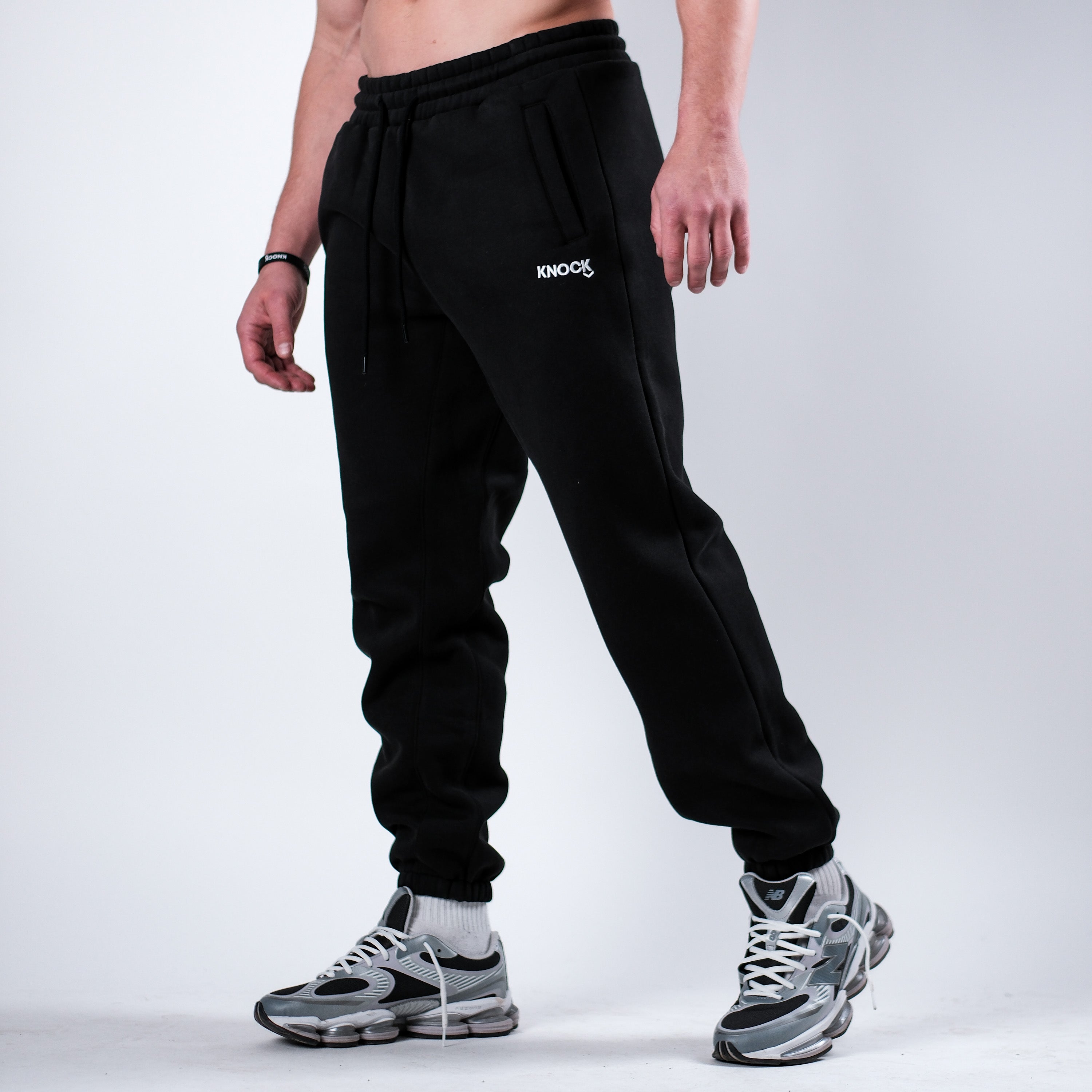 CUFFED FLEECE JOGGERS BLACK