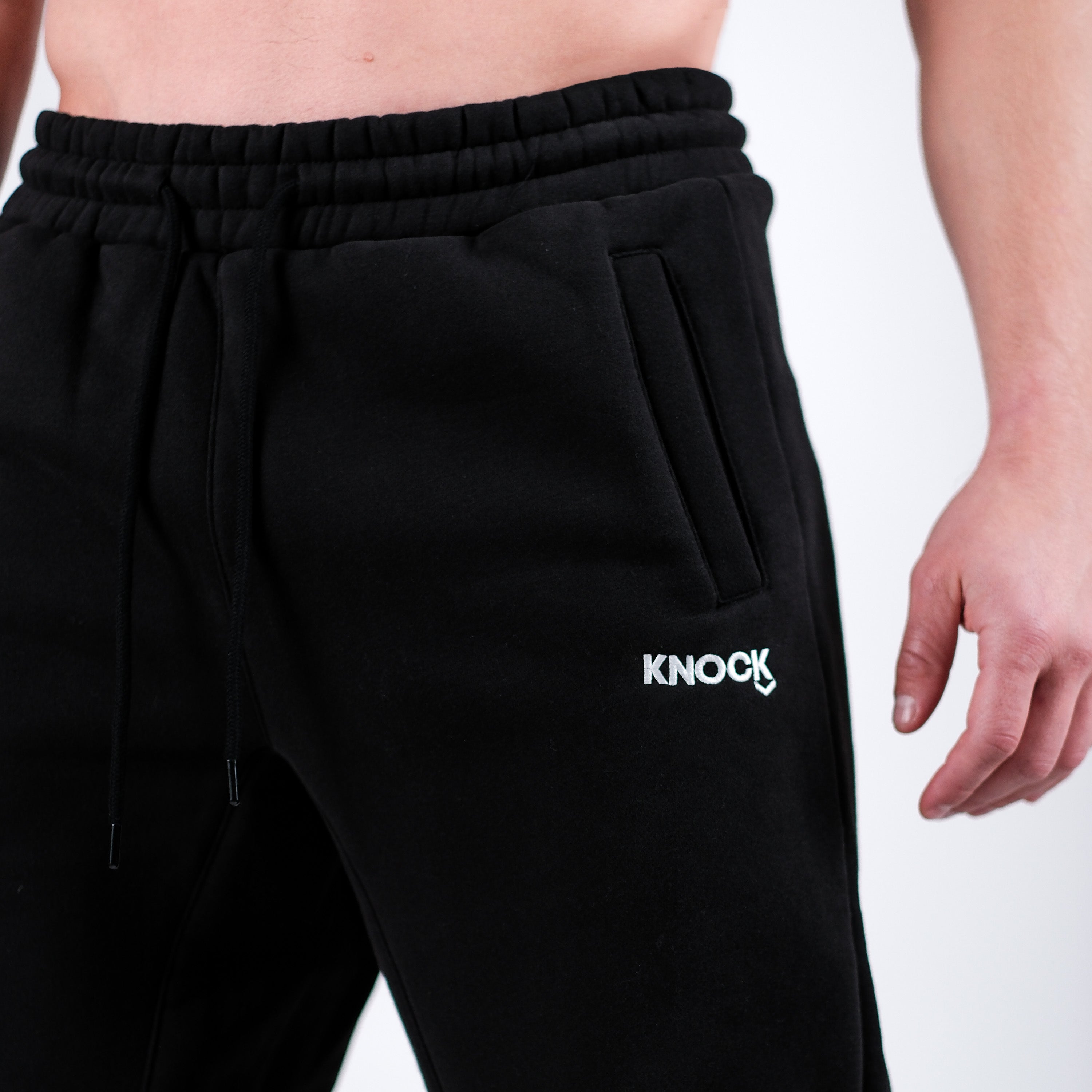 CUFFED FLEECE JOGGERS BLACK