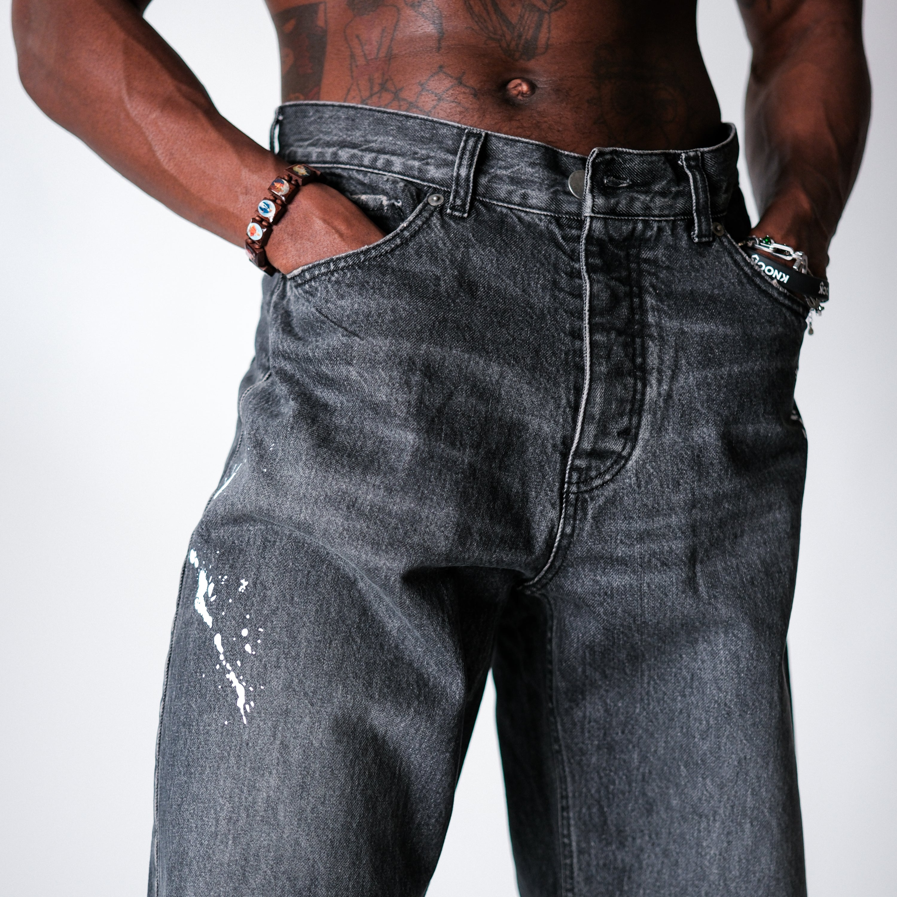 LIMITED BRUSH FADED JEANS