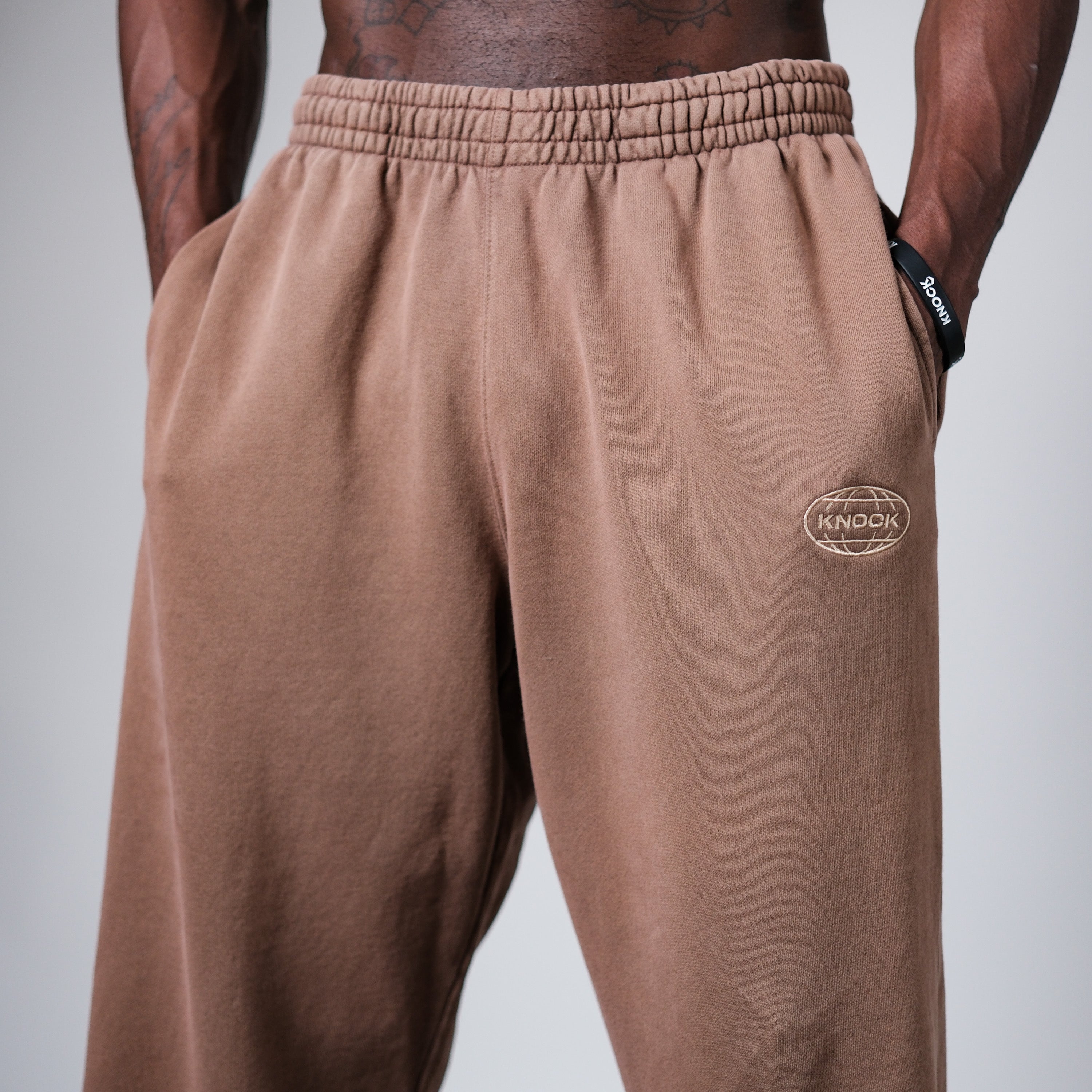 ASCENSION STRAIGHT CUT BROWN TAN JOGGERS