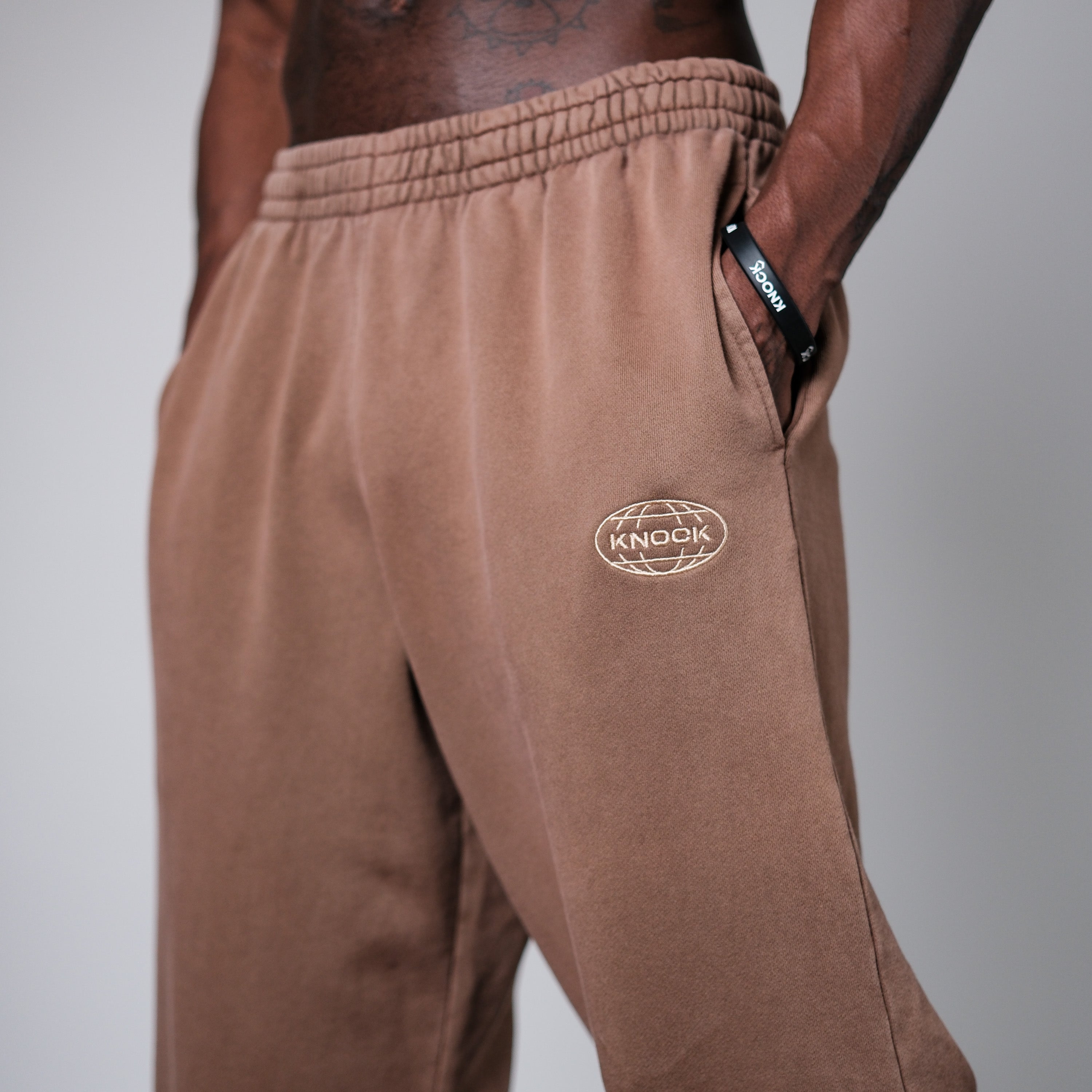 ASCENSION STRAIGHT CUT BROWN TAN JOGGERS