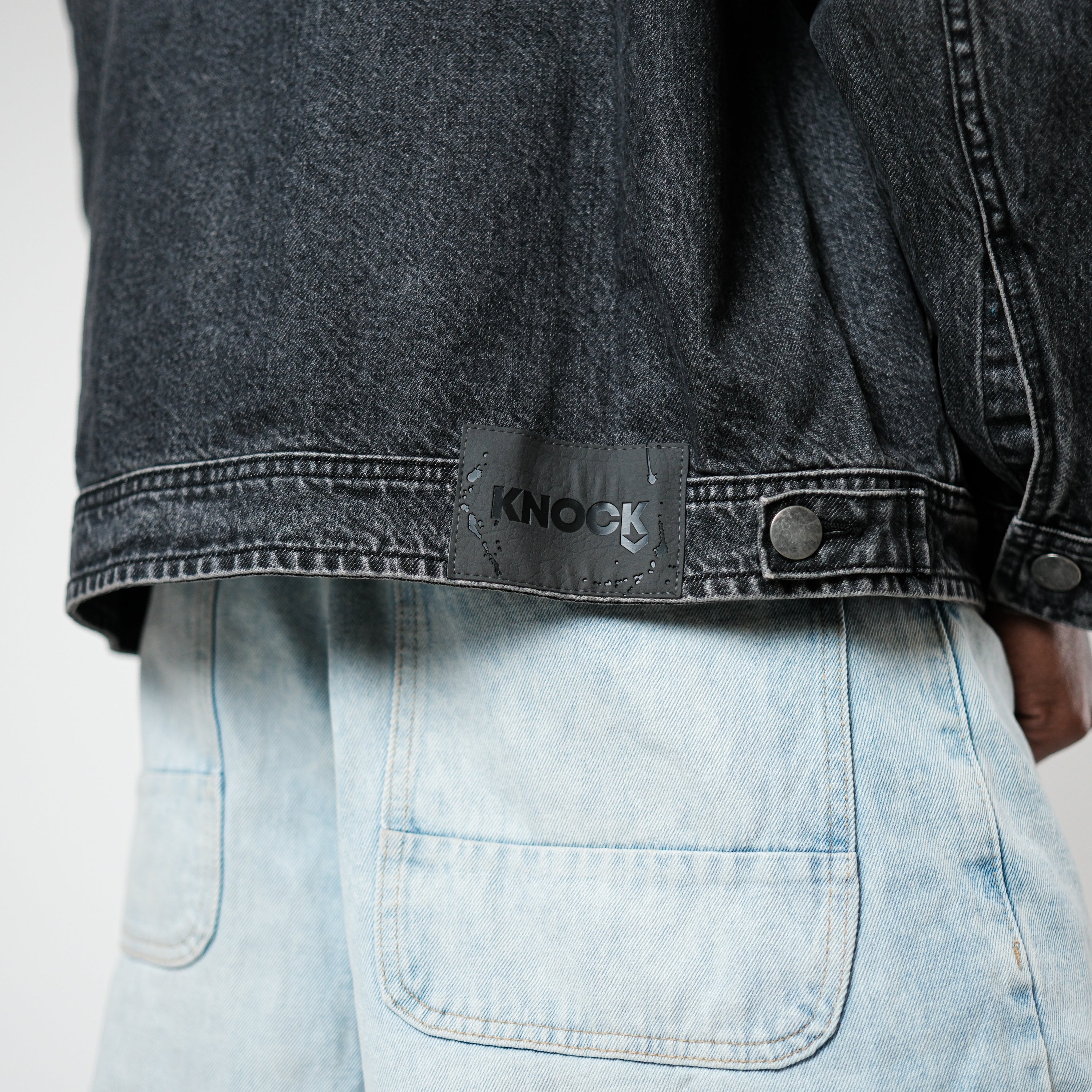 ZIP - UP FADED DENIM JACKET