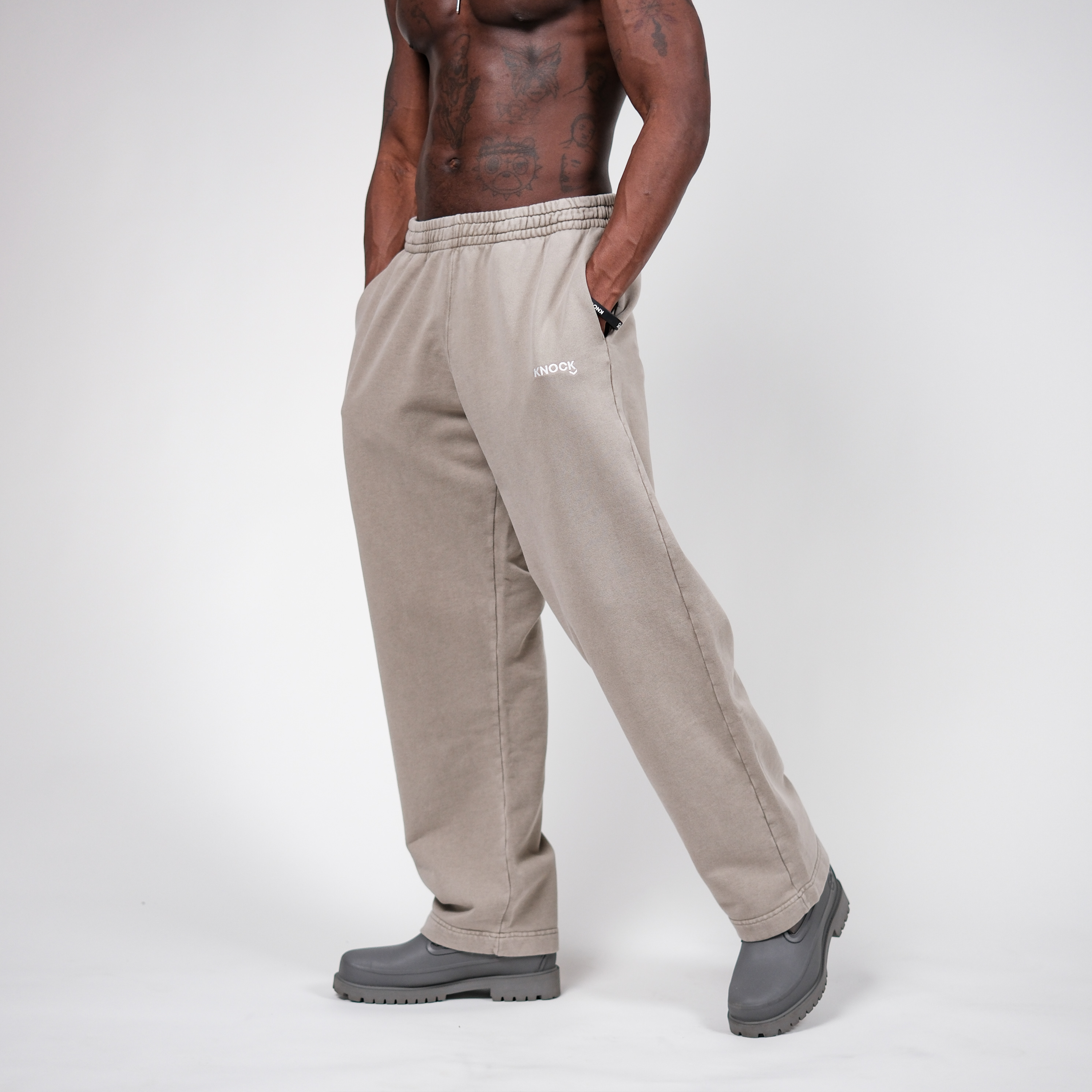 STRAIGHT CUT JOGGERS DUNE