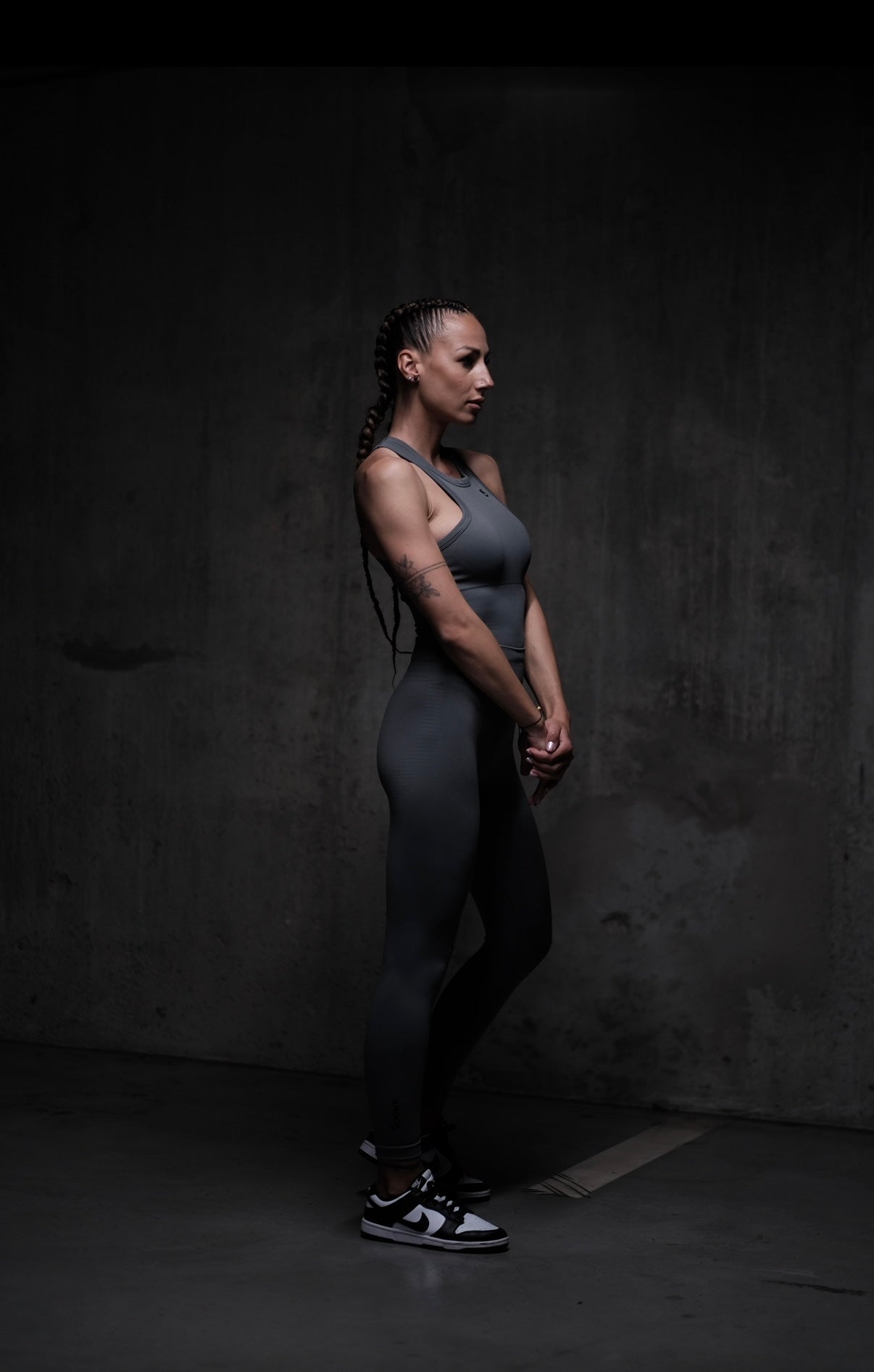 SCULPTED FIT LEGGINGS GREY