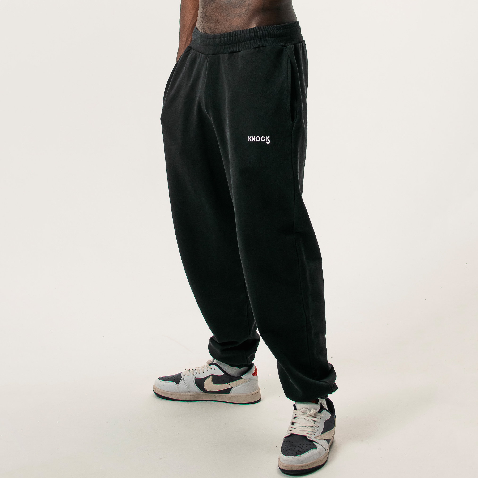 CUFFED BLACK VINTAGE TERRY JOGGERS