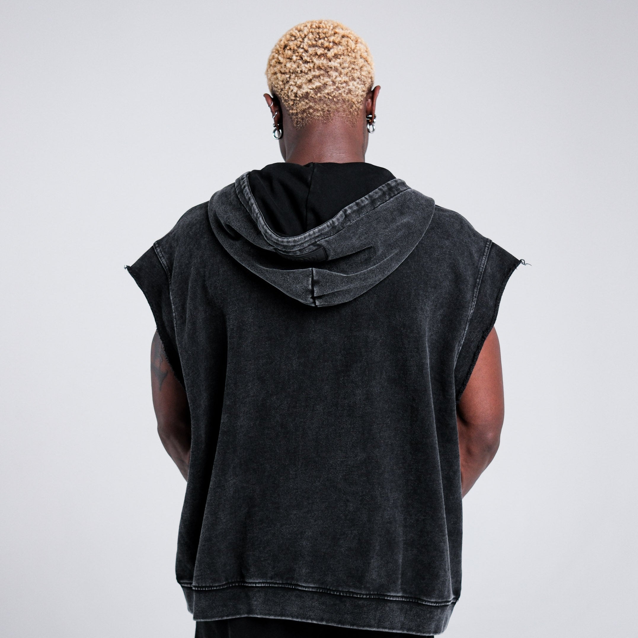 BLACKOUT HOODED VEST