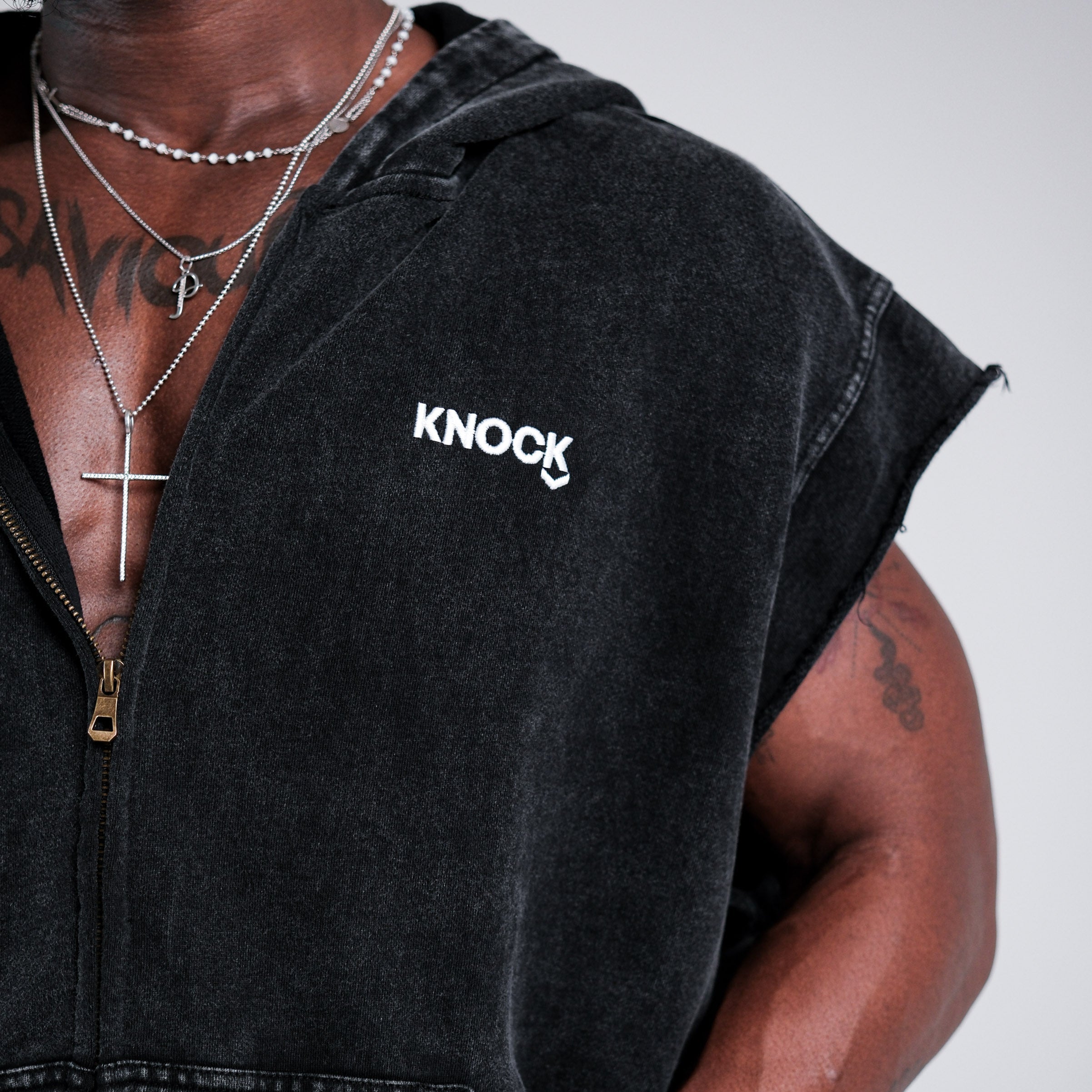 BLACKOUT HOODED VEST