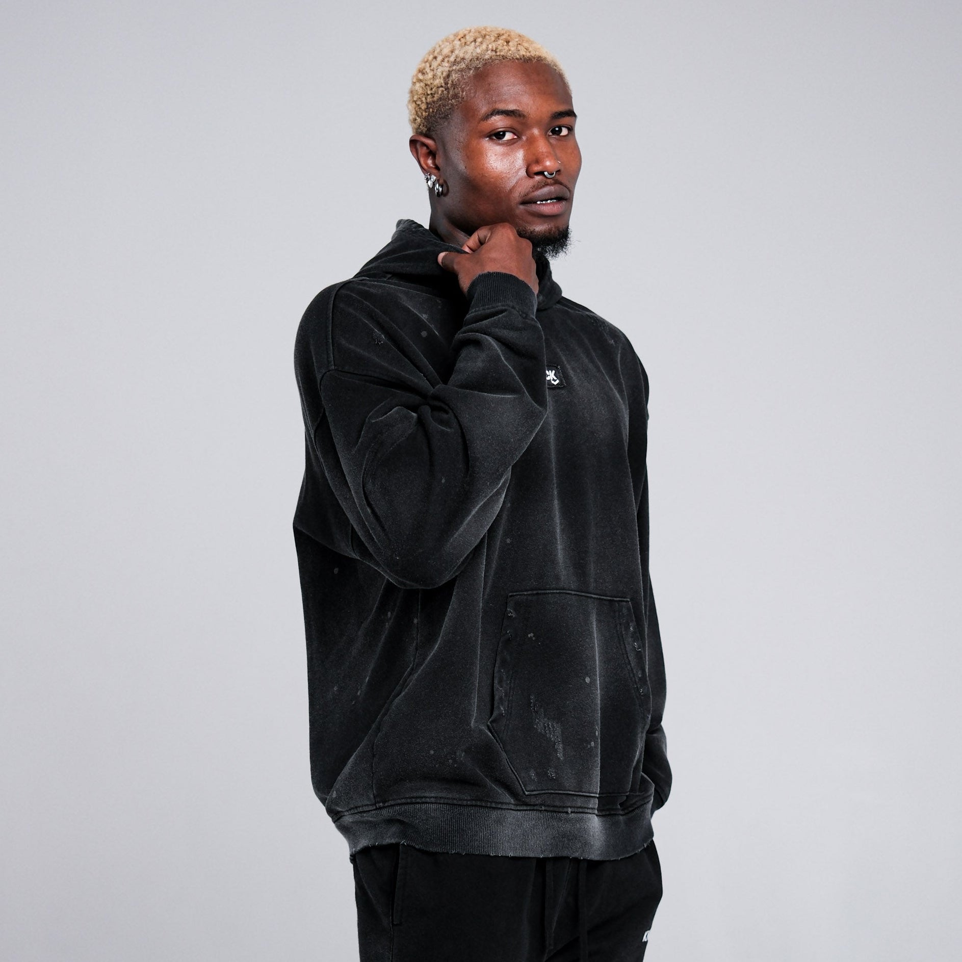 DISTORTED HOODIE