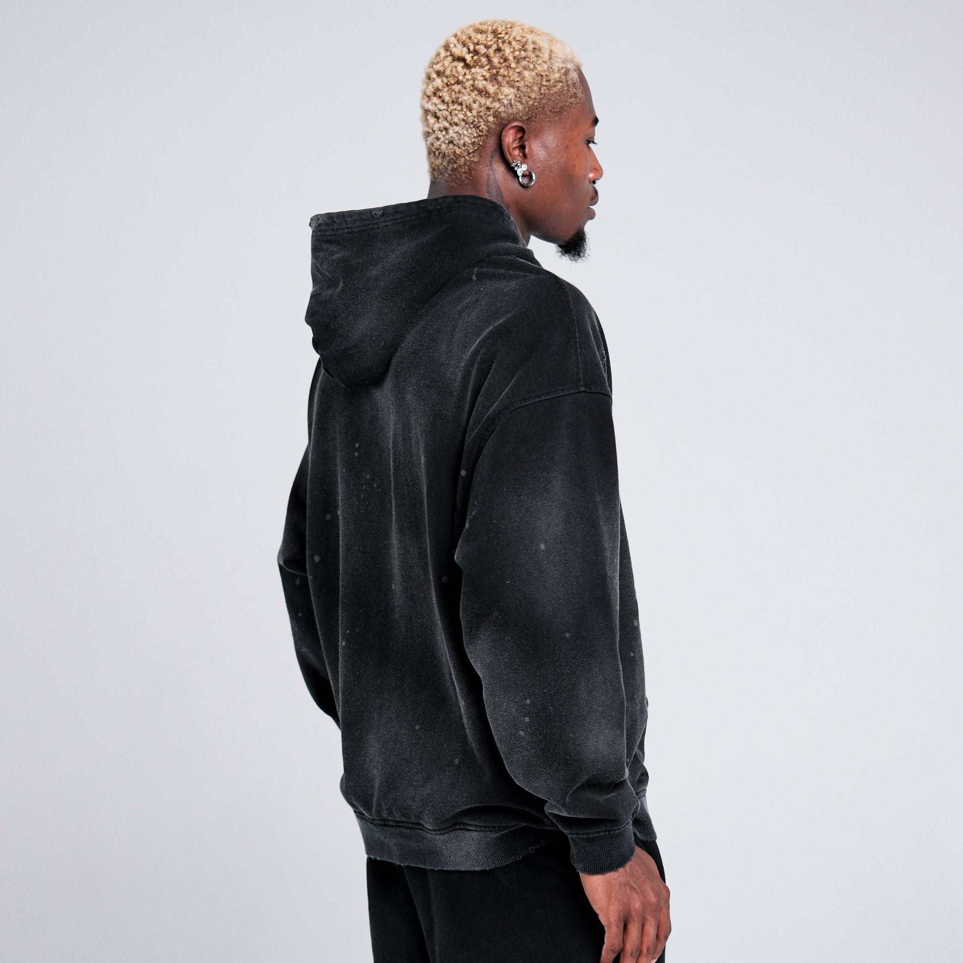 DISTORTED HOODIE