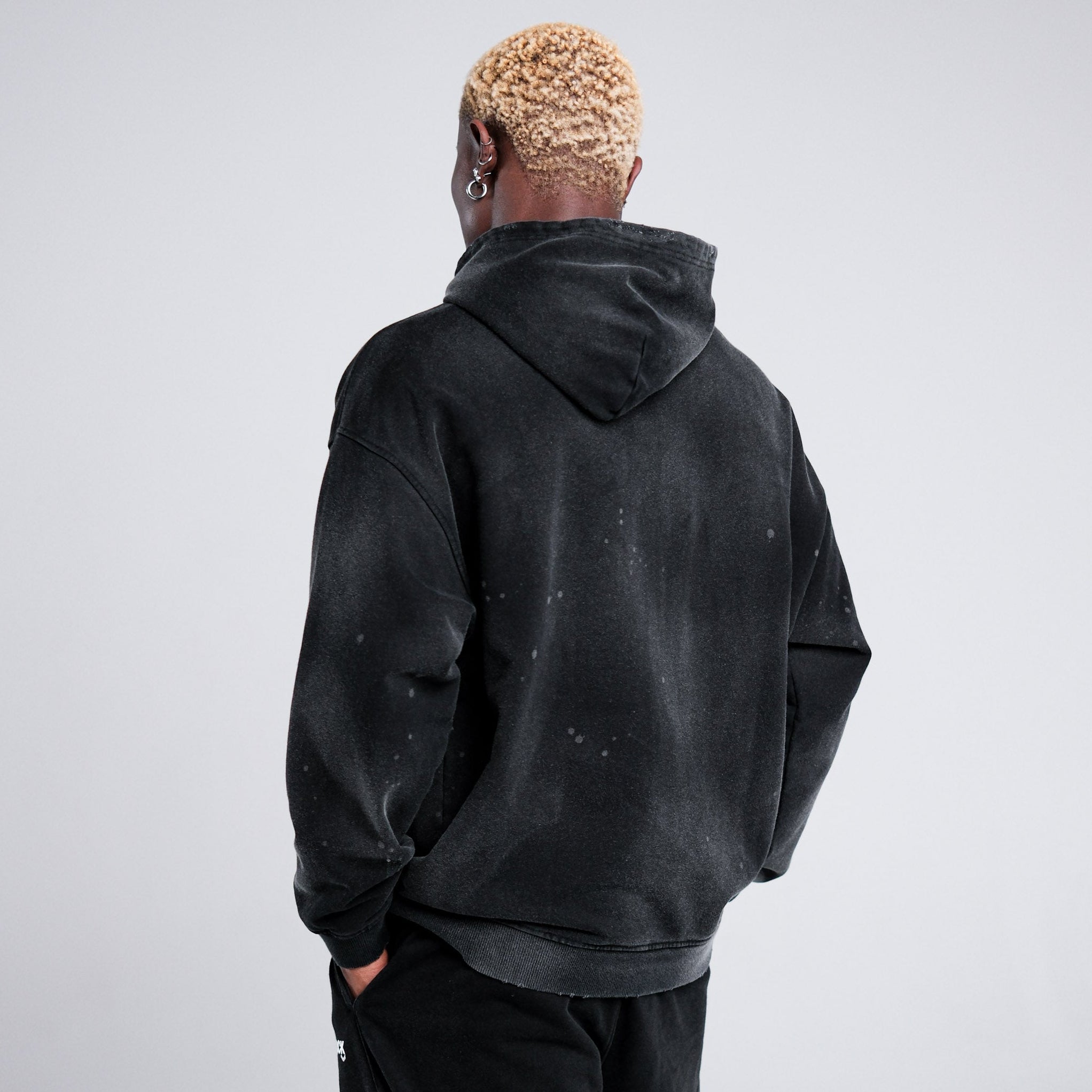 DISTORTED HOODIE