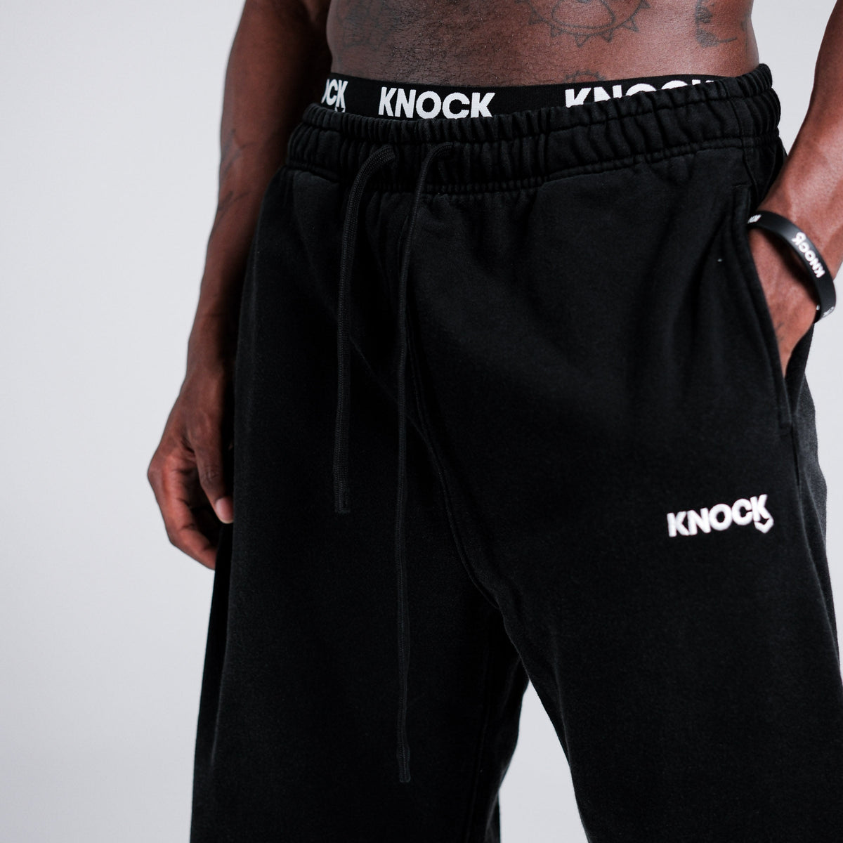 DISTORTED STRAIGHT CUT JOGGERS
