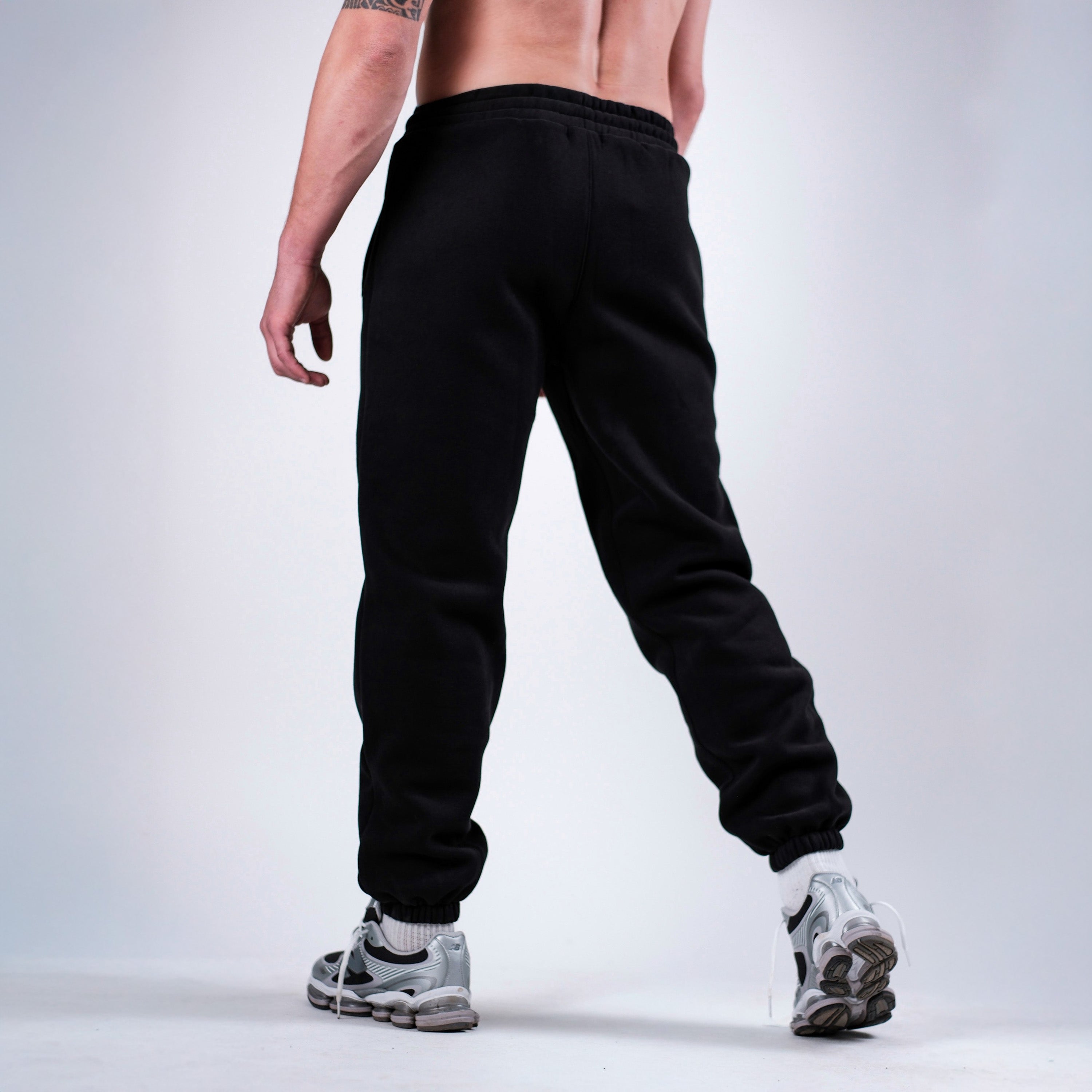 CUFFED FLEECE JOGGERS BLACK