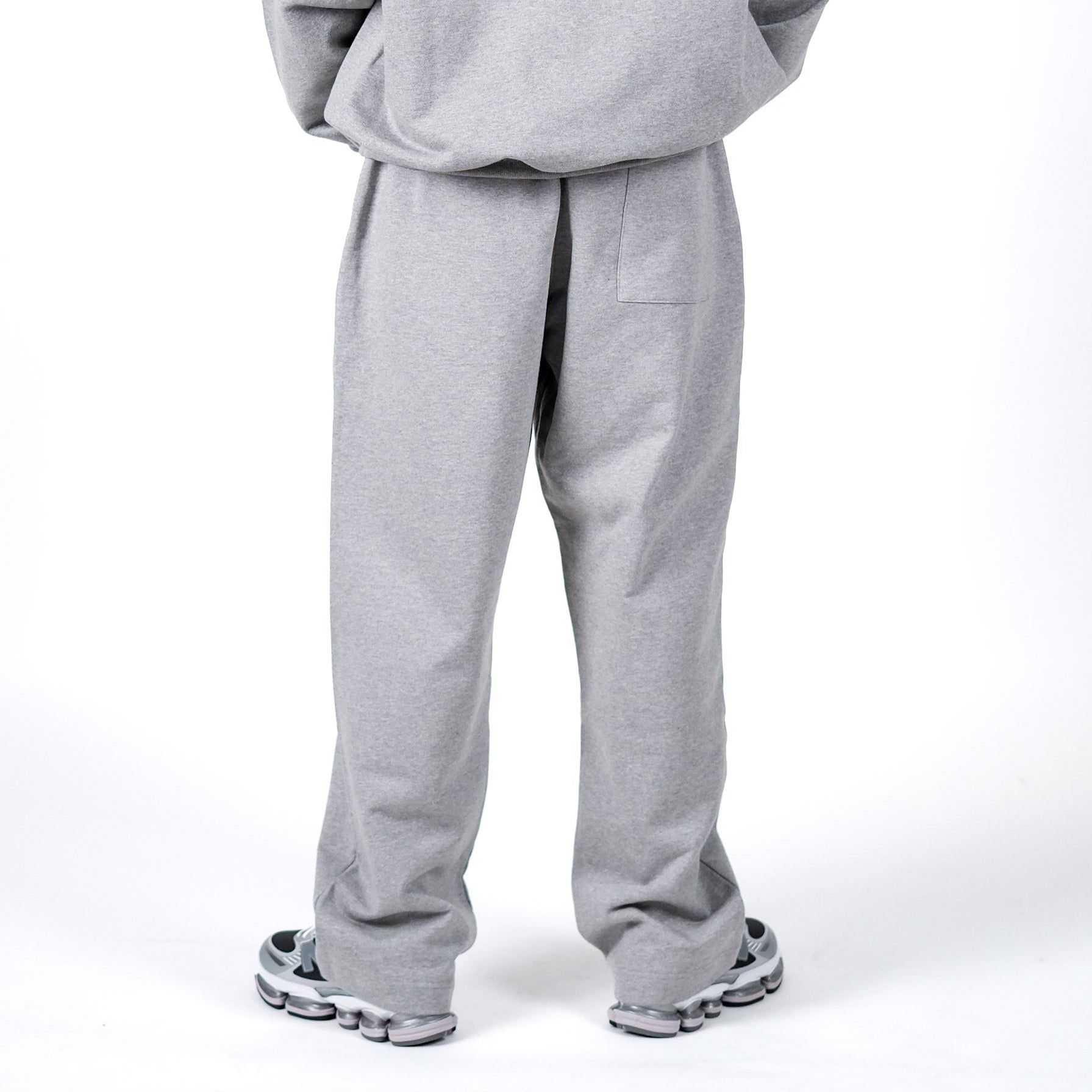 STRAIGHT CUT TERRY JOGGERS GREY