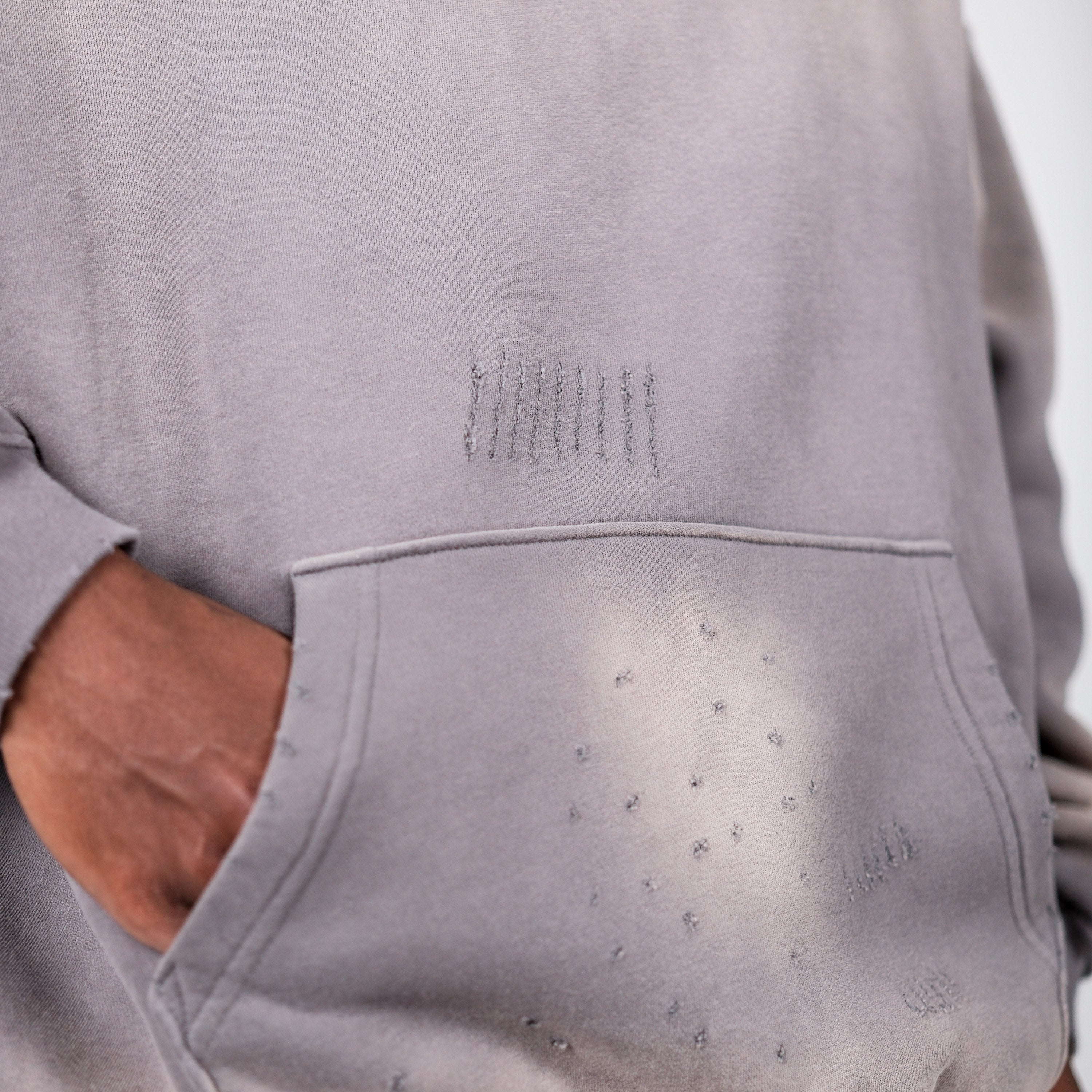 LIMITED ASTROKNEE 2.0 FADE FLEECE HOODIE SAND