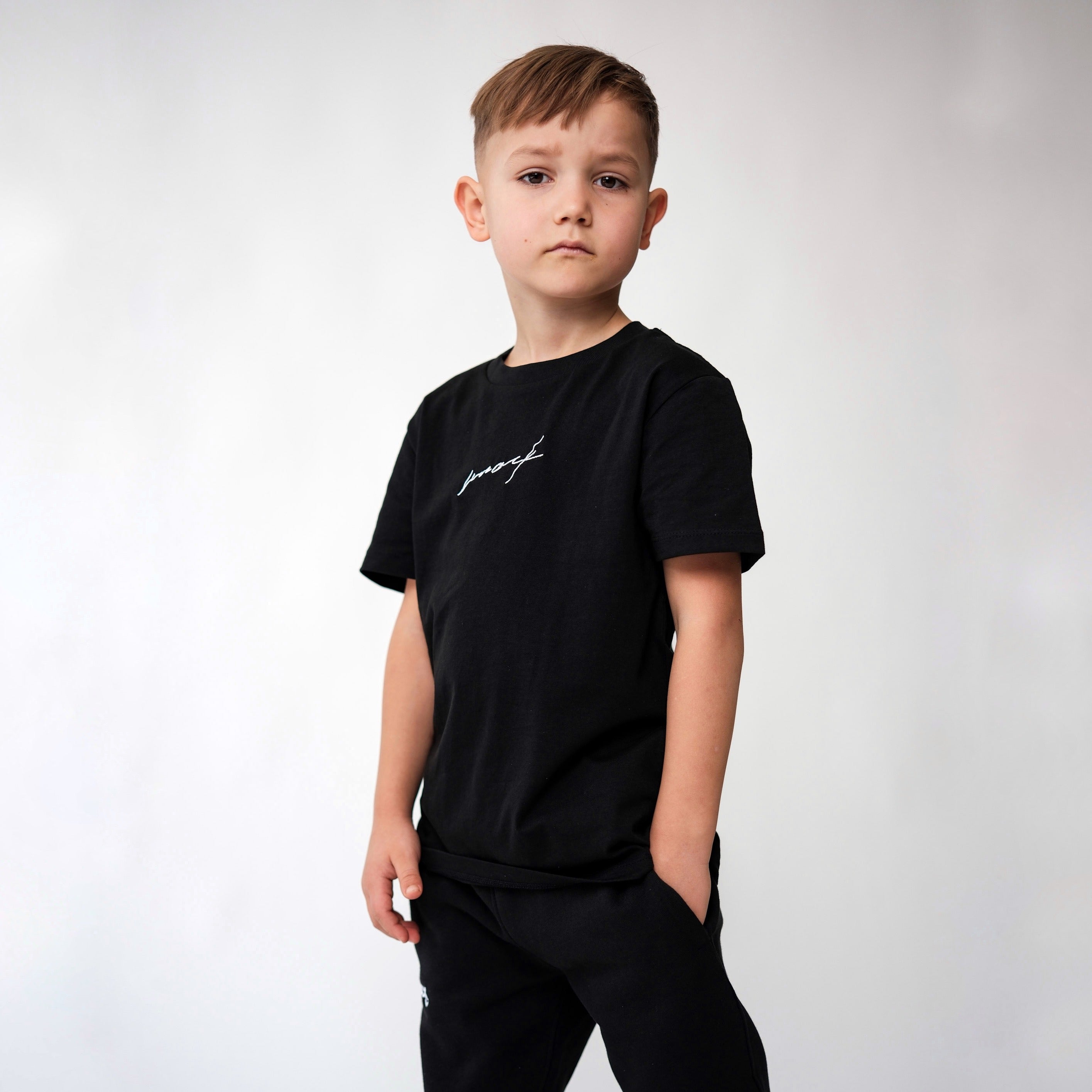 KIDS MID COUNT TEE BLACK