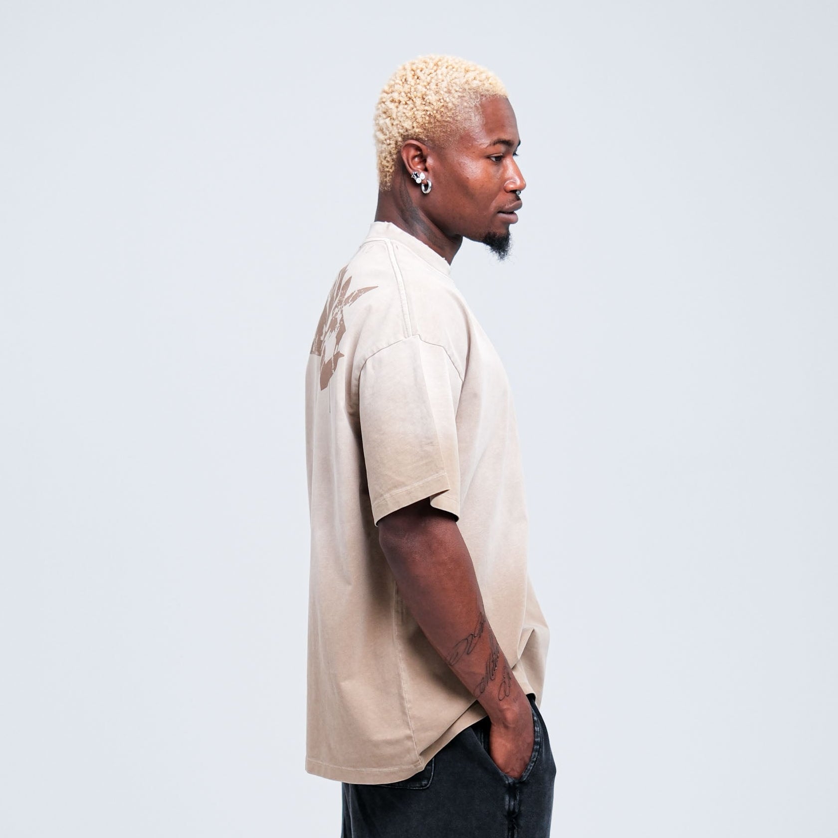 BRICKBOUND VINTAGE TEE SAND