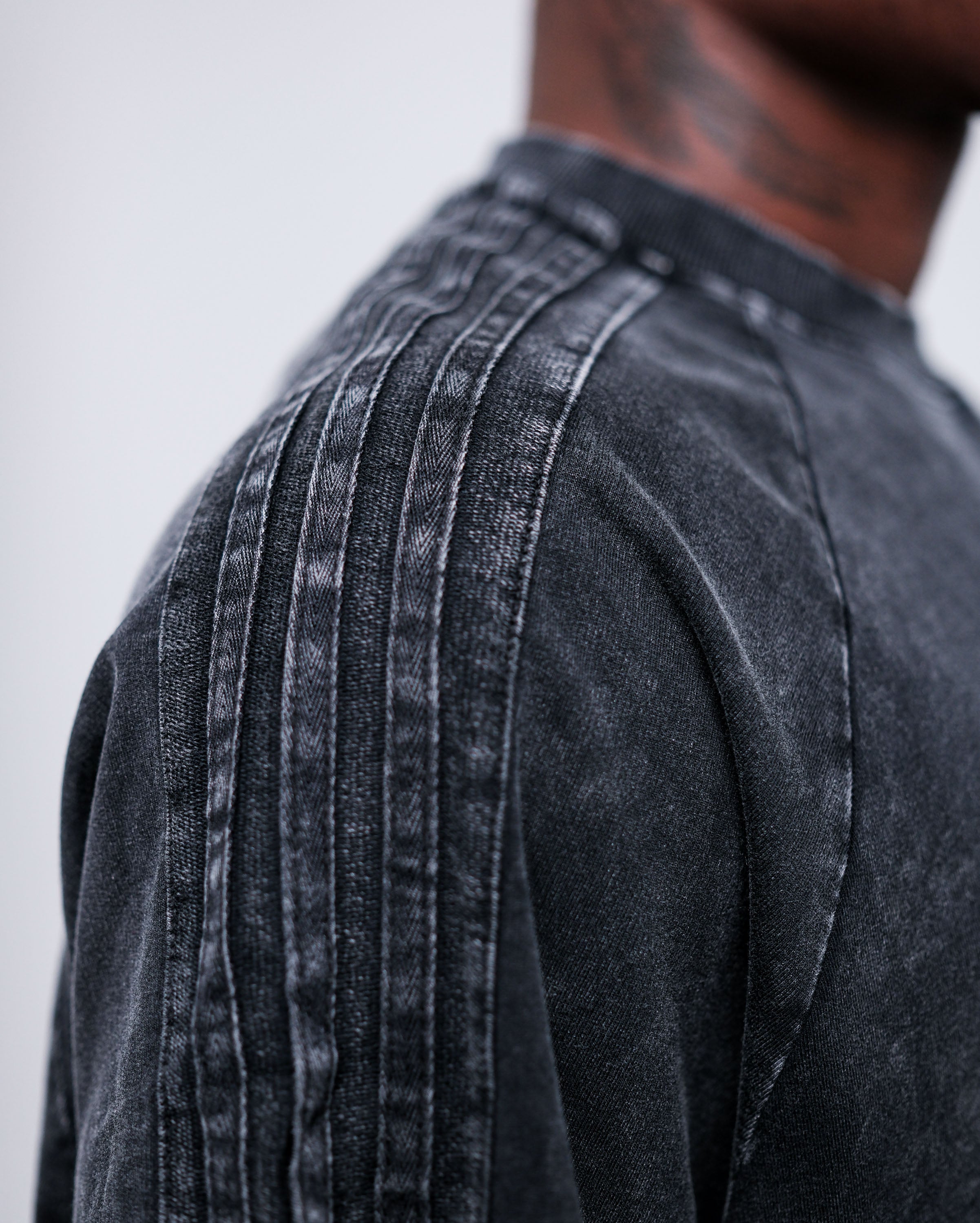 BLUEPRINT VINTAGE BLACK TEE
