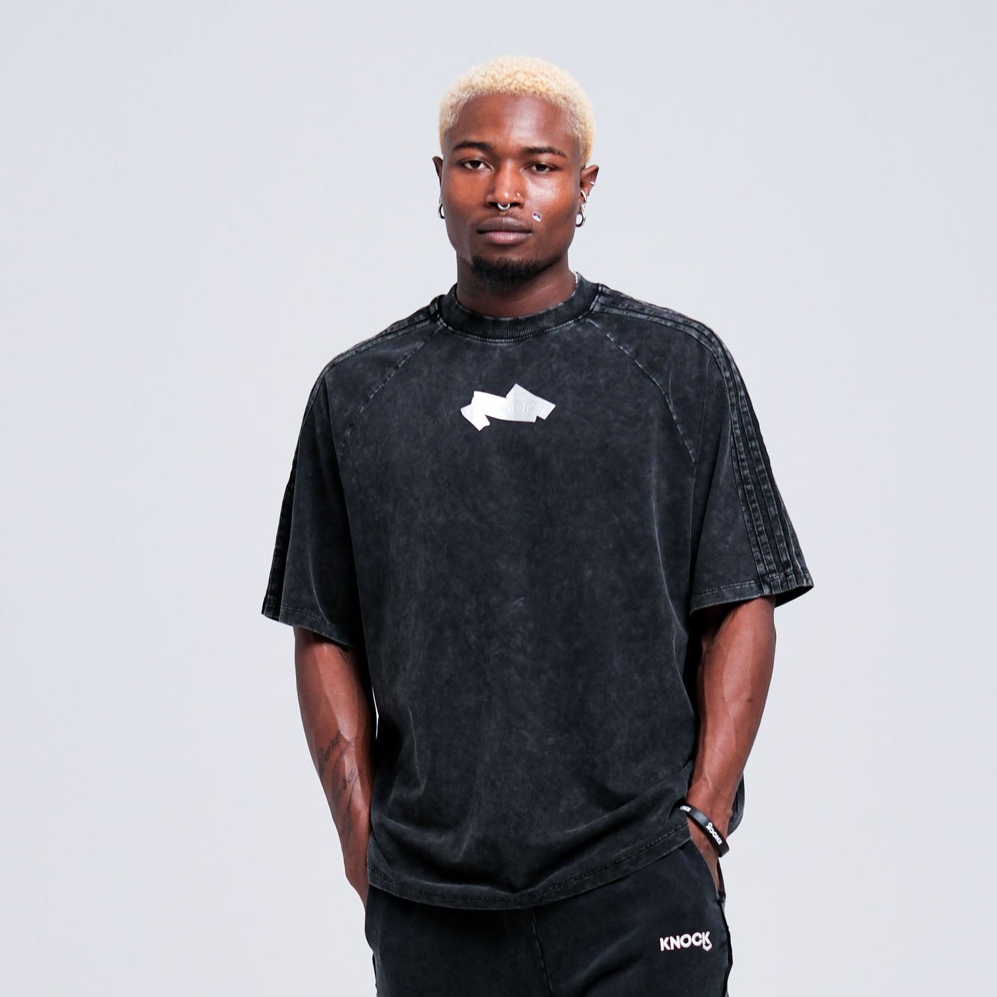 BLUEPRINT VINTAGE BLACK TEE